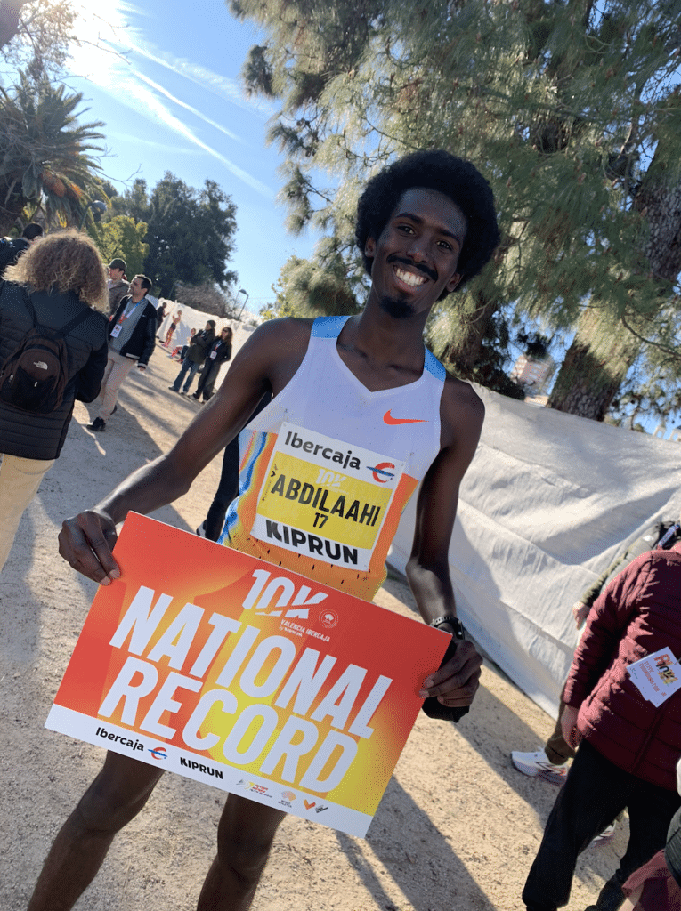 Comment s’inscrire au 10 km de Valence, la course la plus rapide du monde : dates d’inscription, prix des dossards, records, densité exceptionnelle et conseils pour ne pas manquer le sold out.