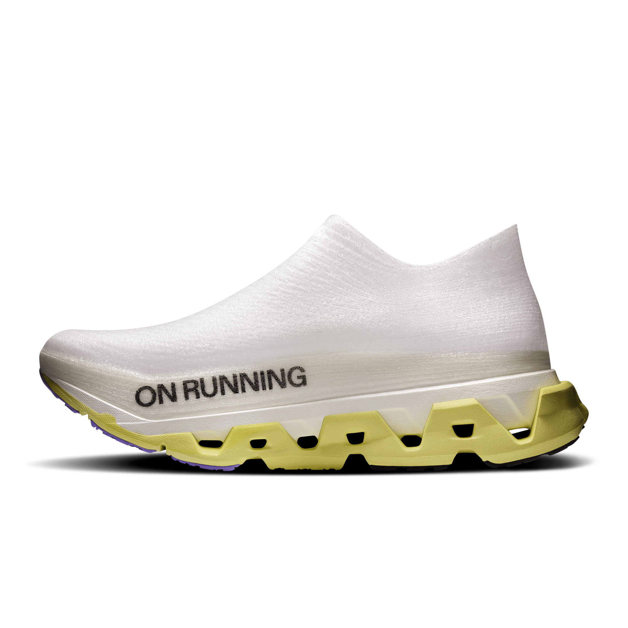 On dévoile la Cloudmonster 3 et décline sa franchise phare en trois versions : Cloudmonster 3, Hyper et LightSpray Hyper. Plus de rebond, plus d’efficacité et une vraie différenciation d’usage pour les runners en quête d’une daily trainer dynamique ou d’une super trainer ambitieuse.