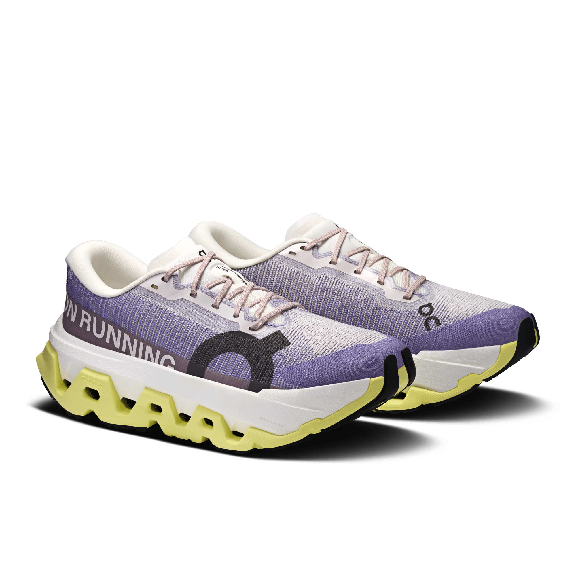 On dévoile la Cloudmonster 3 et décline sa franchise phare en trois versions : Cloudmonster 3, Hyper et LightSpray Hyper. Plus de rebond, plus d’efficacité et une vraie différenciation d’usage pour les runners en quête d’une daily trainer dynamique ou d’une super trainer ambitieuse.