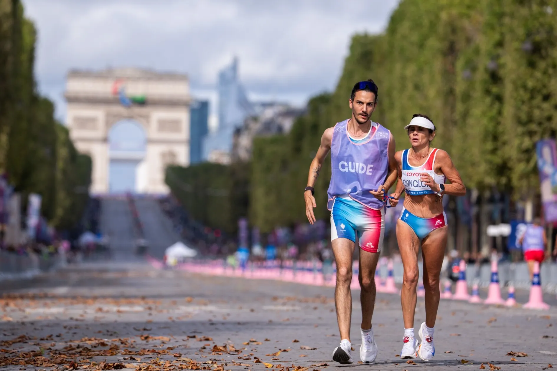 Quatrième du marathon des Jeux paralympiques de Paris (T12) en 3h13'50, 32 ans après les JO de Barcelone 1992 avec les valides, Rosario Murcia-Gangloff se prépare pour ceux de Los Angeles. Alors qu'elle a porté plainte contre son club d'athlétisme de Béziers (BCAM) en novembre 2024, la doyenne de la délégation tricolore est déjà rivée vers le futur, avec des projets à foisons.