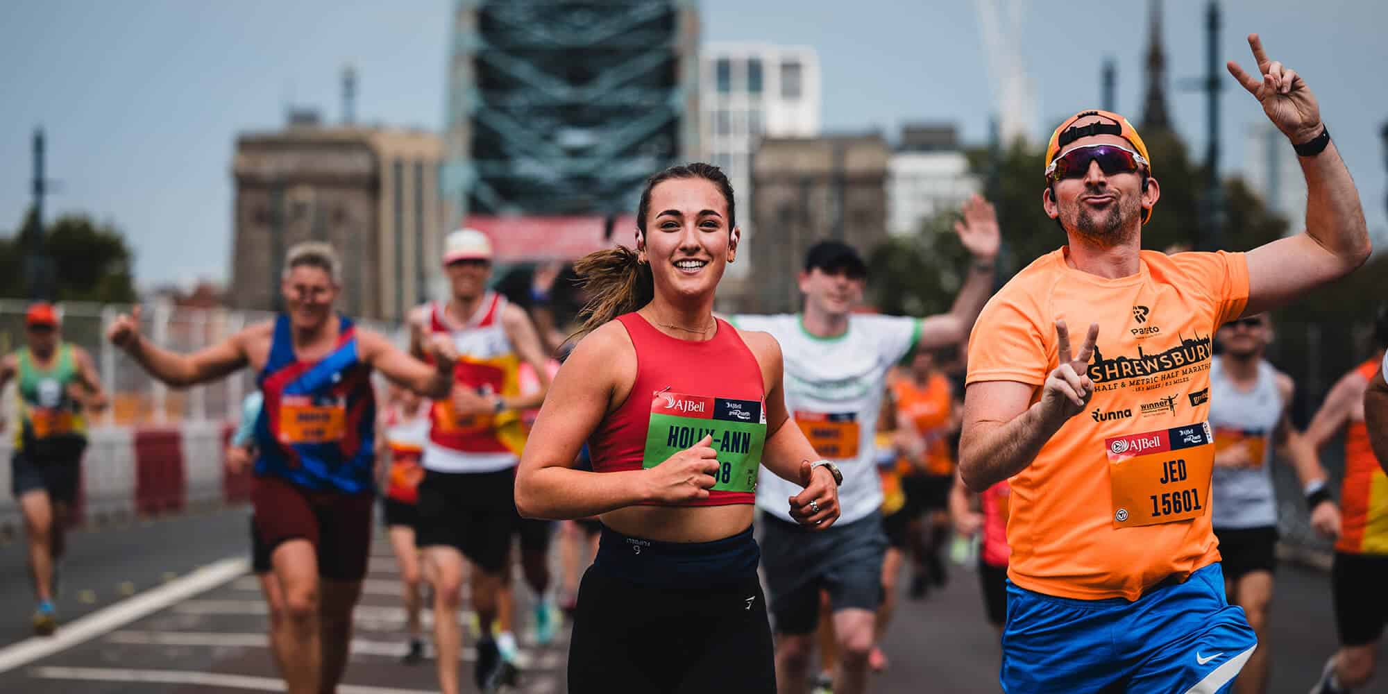 Comment s'inscrire au AJ Bell Great North Run ? Loterie, associations caritatives, tarifs, parcours… Le guide complet pour décrocher votre dossard à Newcastle.