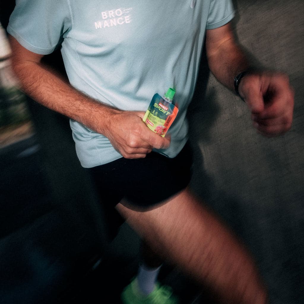 Marathon : découvrez pourquoi la nutrition est essentielle pour éviter le mur, maintenir votre énergie et réussir votre course grâce à des conseils simples et concrets.