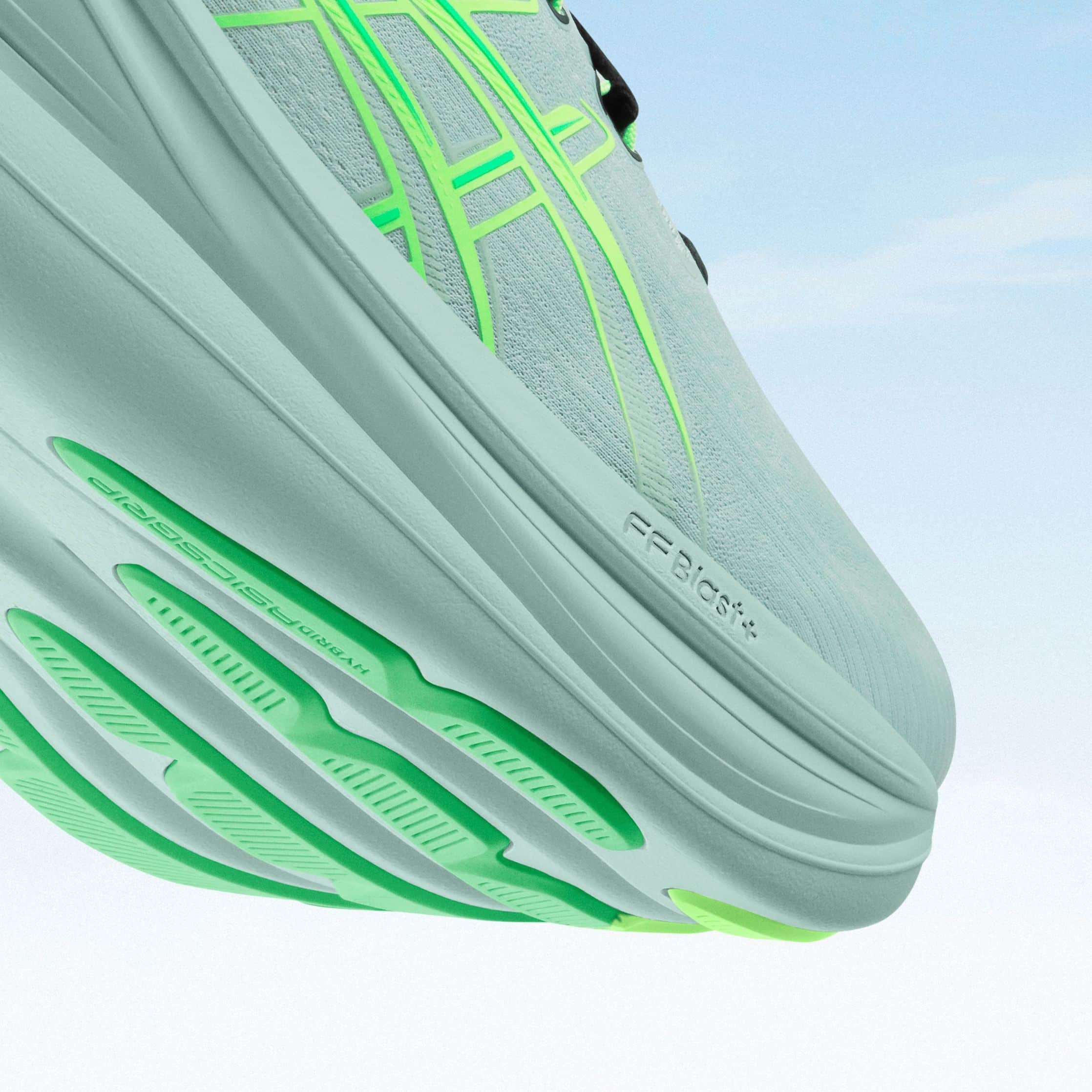 ASICS dévoile la GEL-Nimbus 28 : encore plus légère, plus douce et toujours aussi confortable. Technologies FF BLAST™ PLUS et PureGEL™, tige repensée, sensations de course fluides. Idéale pour les footings et les longues sorties.