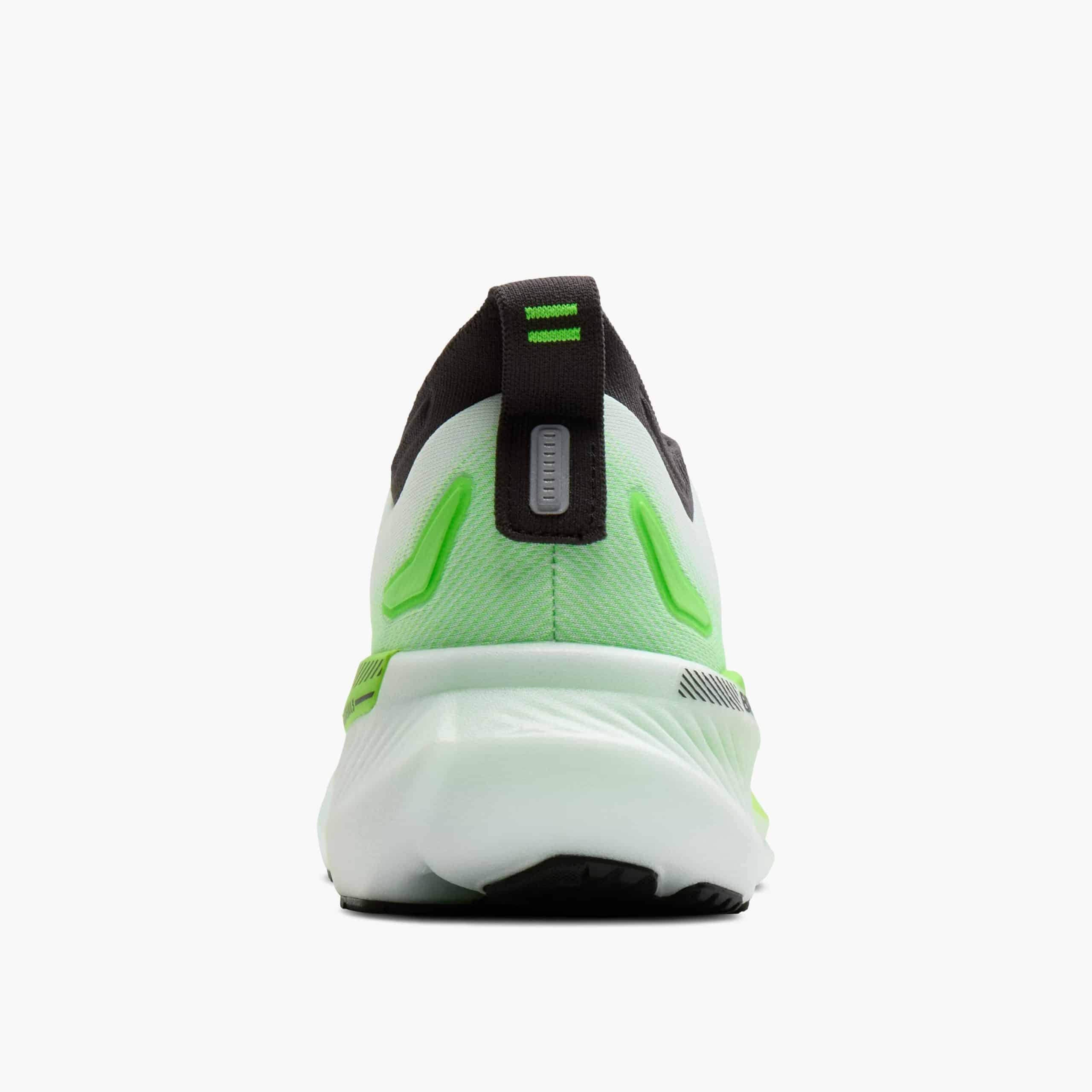 Brooks dévoile les Glycerin 23 et Glycerin GTS 23, deux chaussures de running confort premium pensées pour courir longtemps. Nouvelle mousse DNA Tuned, version neutre ou avec soutien GuideRails, pour aider chaque coureur à bouger au quotidien.