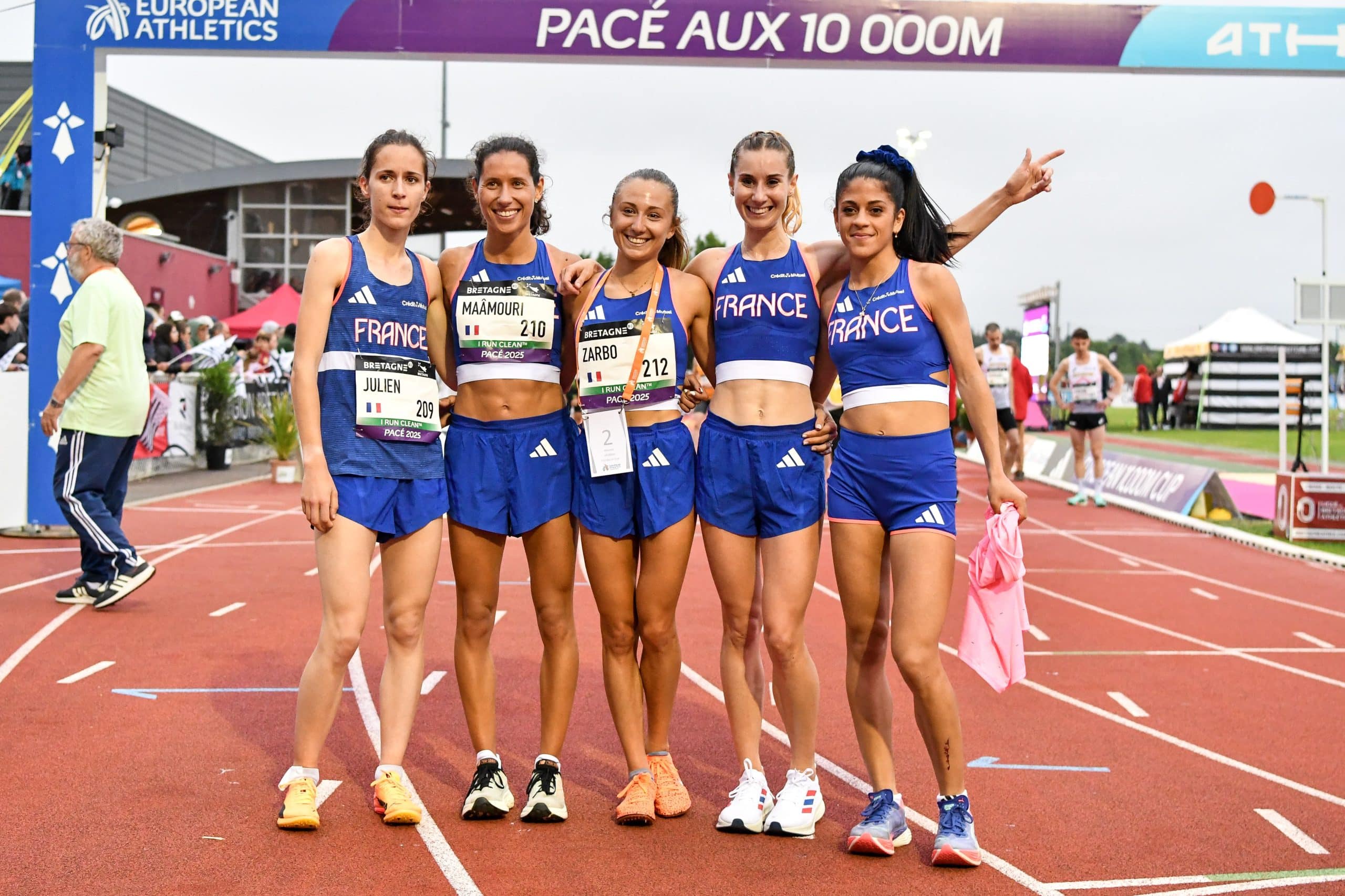 Rencontrée le mercredi 9 juillet lors de l’événement de lancement de la HOKA Rocket X 3 au stade Charléty, Alessia Zarbo s’est confiée sur sa vie, ses entraînements et sa collaboration récente avec la marque américaine.