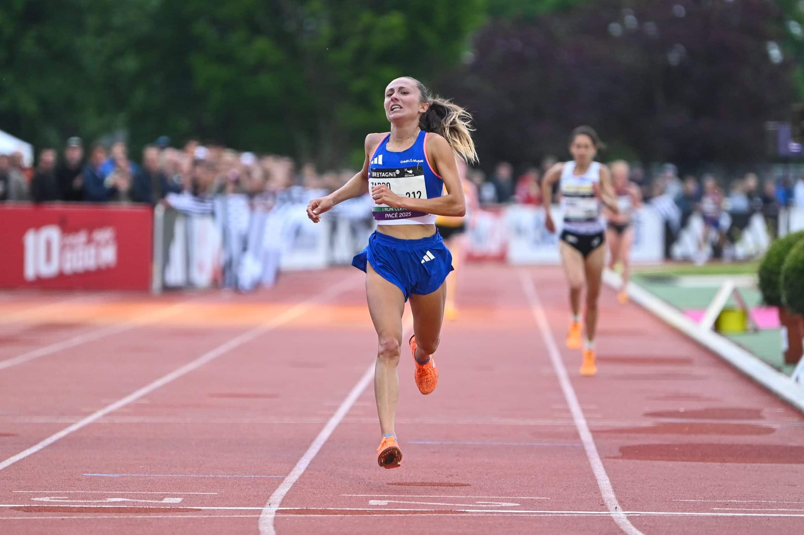 Rencontrée le mercredi 9 juillet lors de l’événement de lancement de la HOKA Rocket X 3 au stade Charléty, Alessia Zarbo s’est confiée sur sa vie, ses entraînements et sa collaboration récente avec la marque américaine.