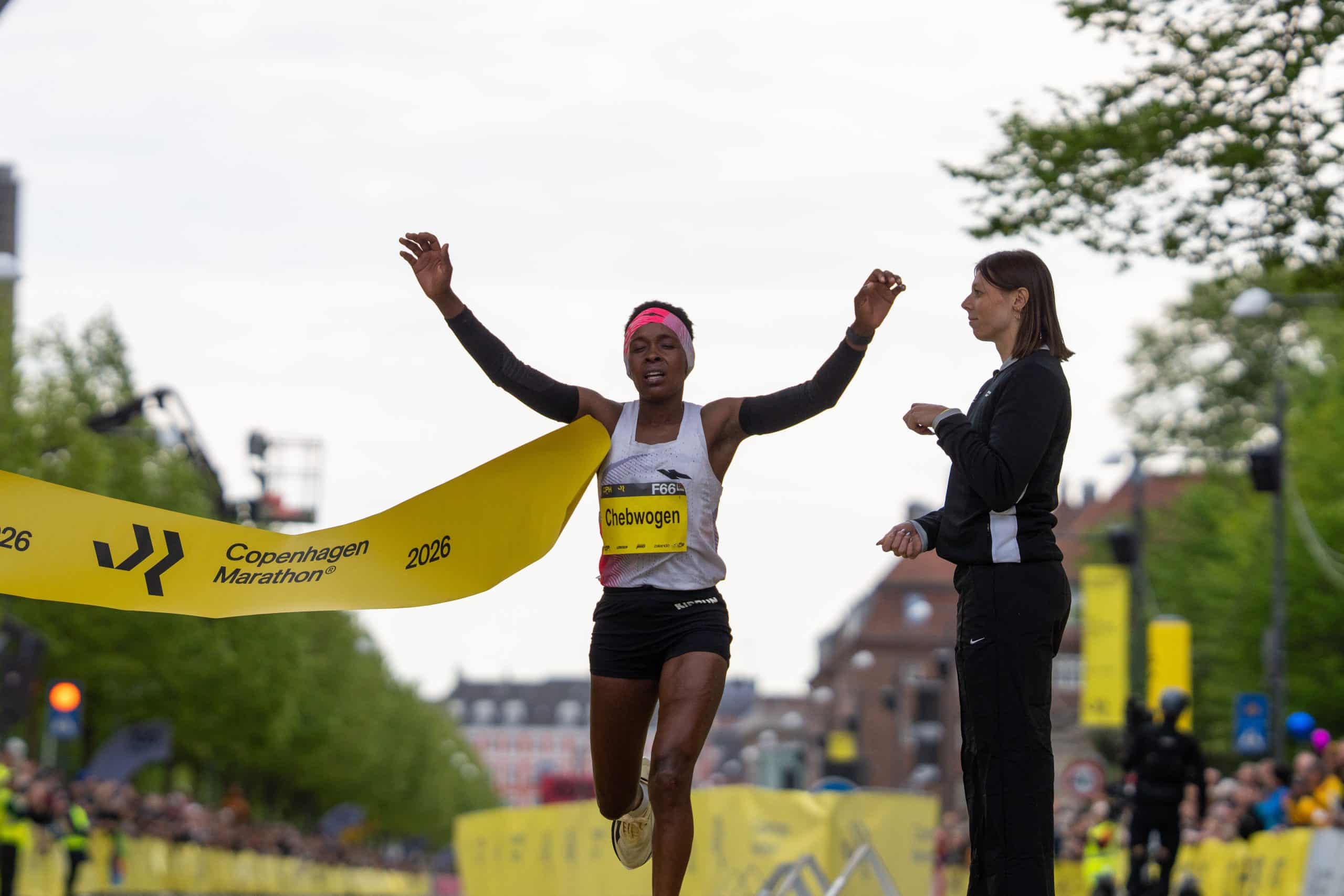 Marathon de Copenhague 2026 : Mercy Chebwogen pulvérise le record du parcours pour ses débuts. Tadesse Kassa s’impose au terme d’un final spectaculaire dans une ambiance électrique.