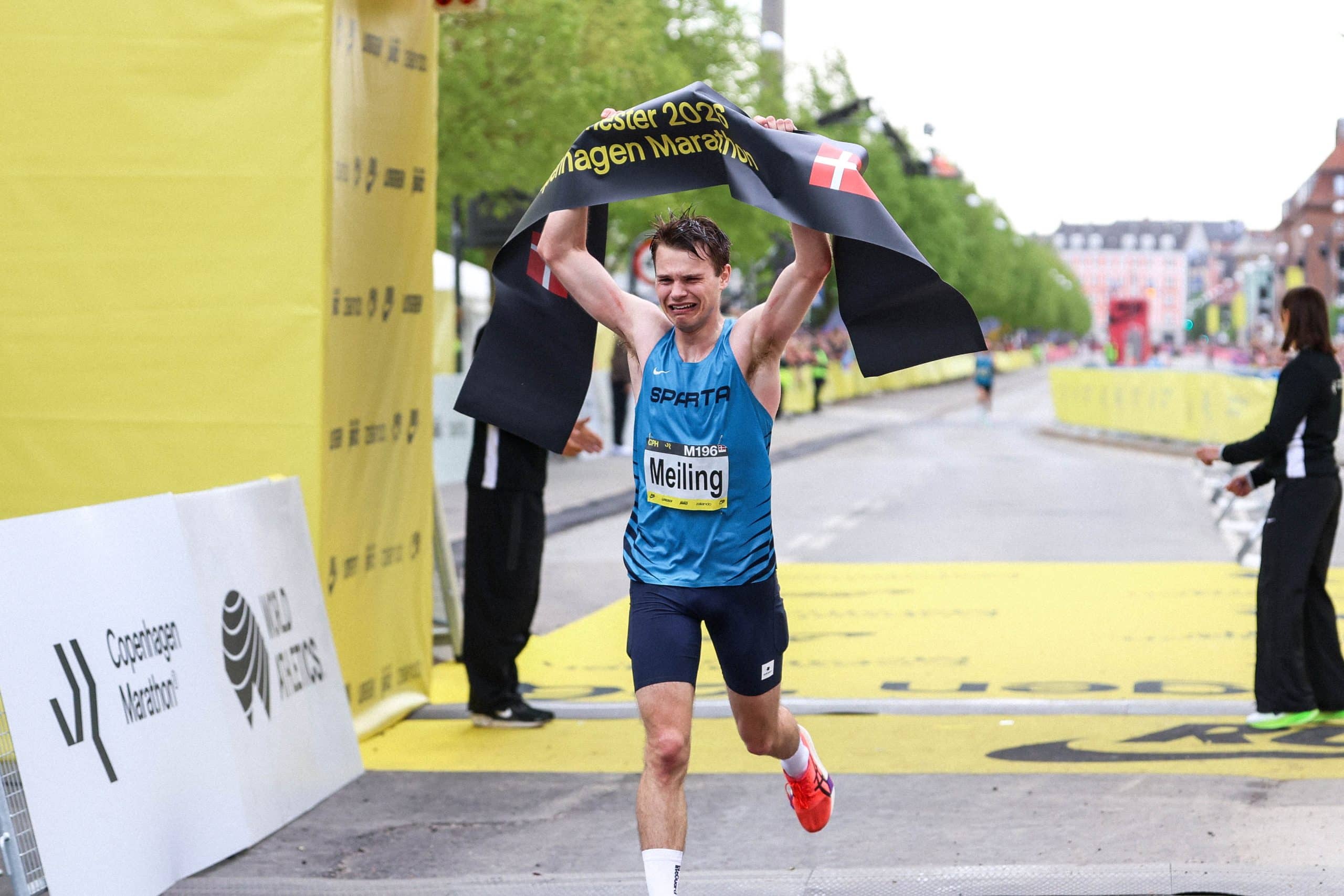 Marathon de Copenhague 2026 : Mercy Chebwogen pulvérise le record du parcours pour ses débuts. Tadesse Kassa s’impose au terme d’un final spectaculaire dans une ambiance électrique.
