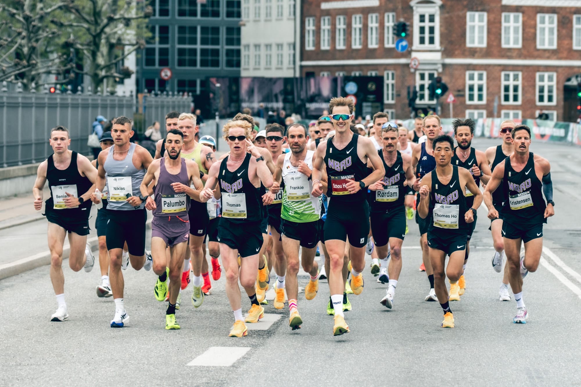 Marathon de Copenhague 2026 : Mercy Chebwogen pulvérise le record du parcours pour ses débuts. Tadesse Kassa s’impose au terme d’un final spectaculaire dans une ambiance électrique.