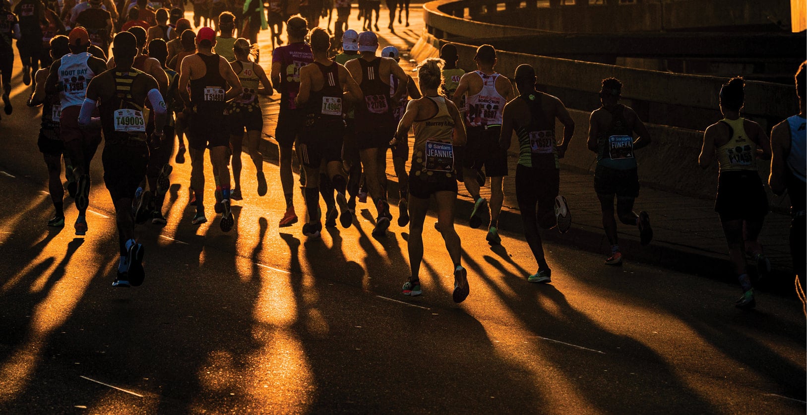 Le Marathon de Cape Town 2025 annulé 90 minutes avant le départ à cause de vents violents laissant 24 000 coureurs sur la touche.