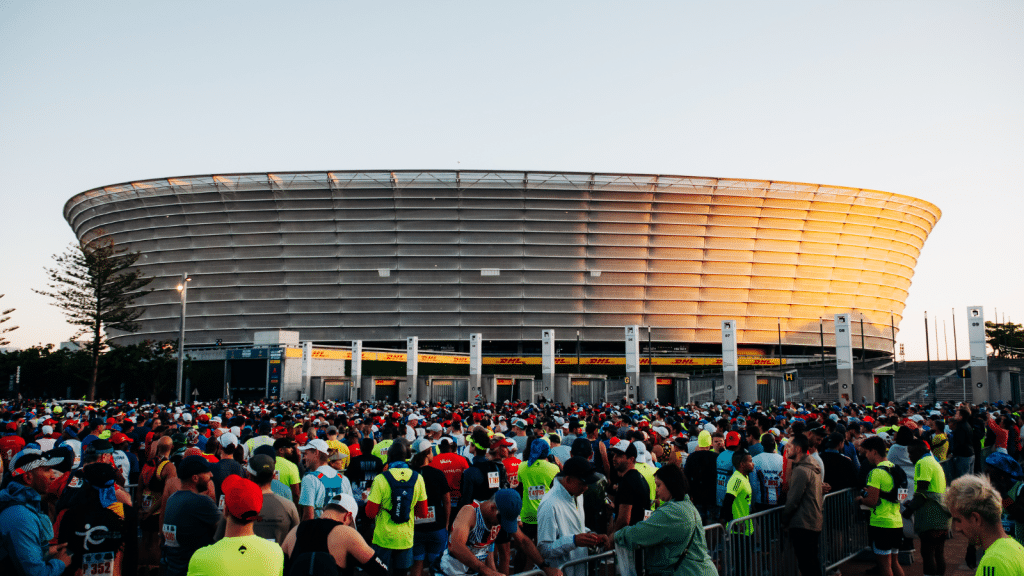 Comment s’inscrire au Marathon de Cape Town ? Dates de la loterie, autres moyens d’obtenir un dossard, parcours et expérience unique du futur premier Major africain.
