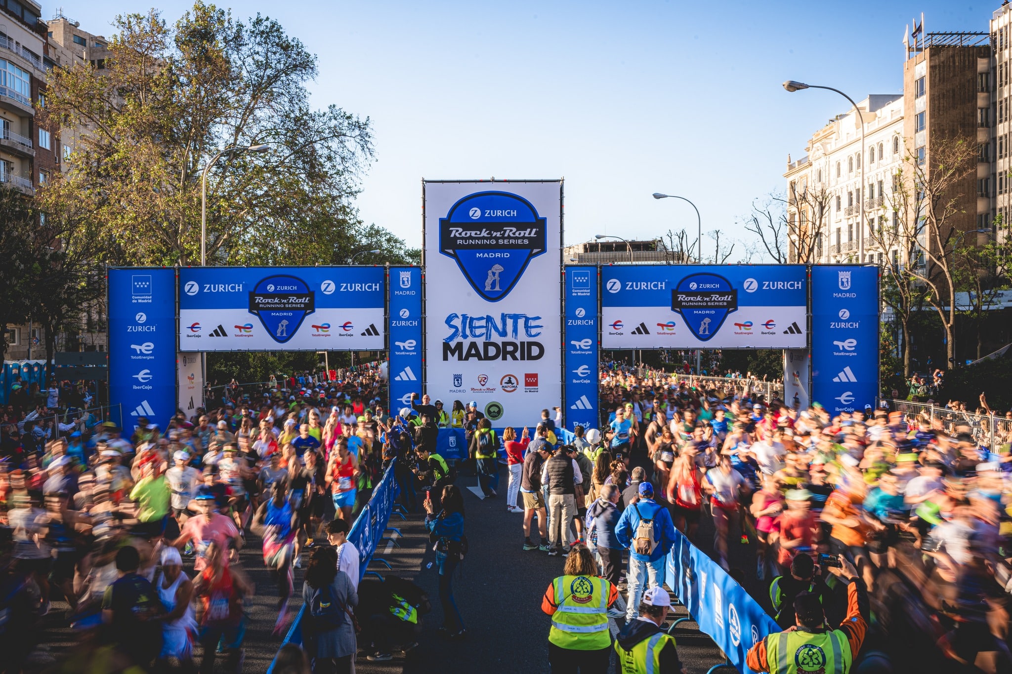 Rejoignez l'aventure du Marathon de Madrid, l'un des marathons incontournables d'Europe. Tout savoir pour s'inscrire à l'édition 2026.