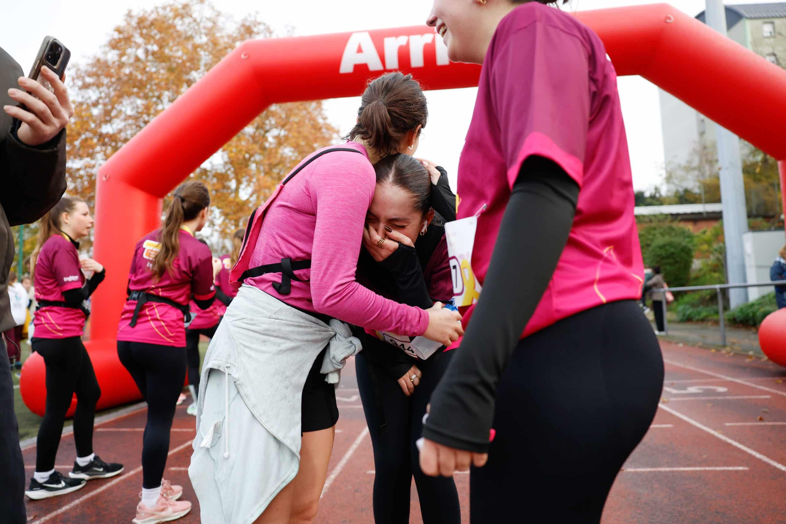 La 8e ENDOrun signe une participation historique pour la recherche sur l’endométriose