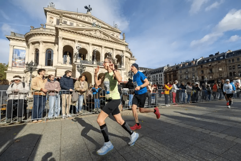 European Marathon Classics : 8 marathons iconiques (Rome, Londres, Vienne, Madrid…) s’unissent pour créer un nouveau challenge européen. Complétez 5 courses et construisez votre médaille unique.