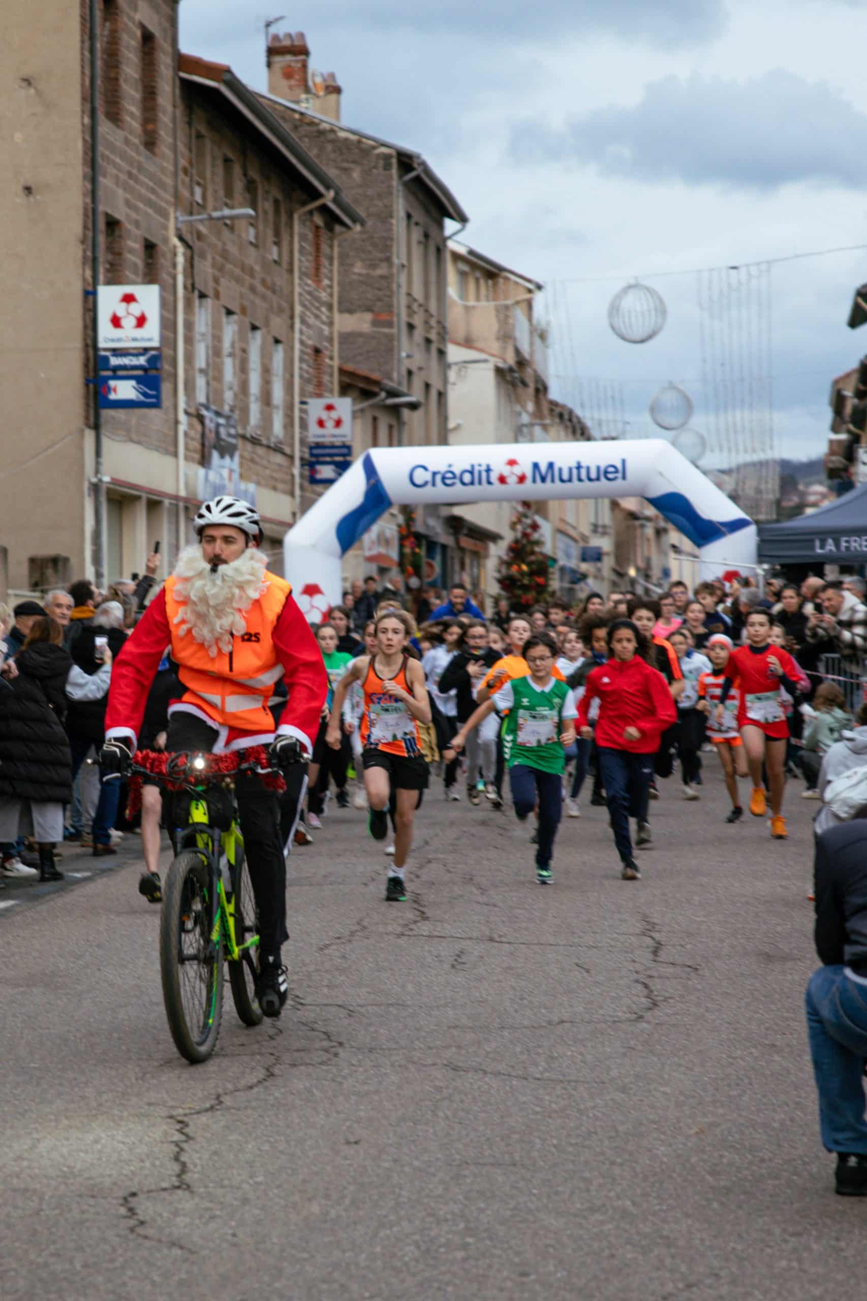 Foulées de Noël by Crédit Mutuel à La Talaudière