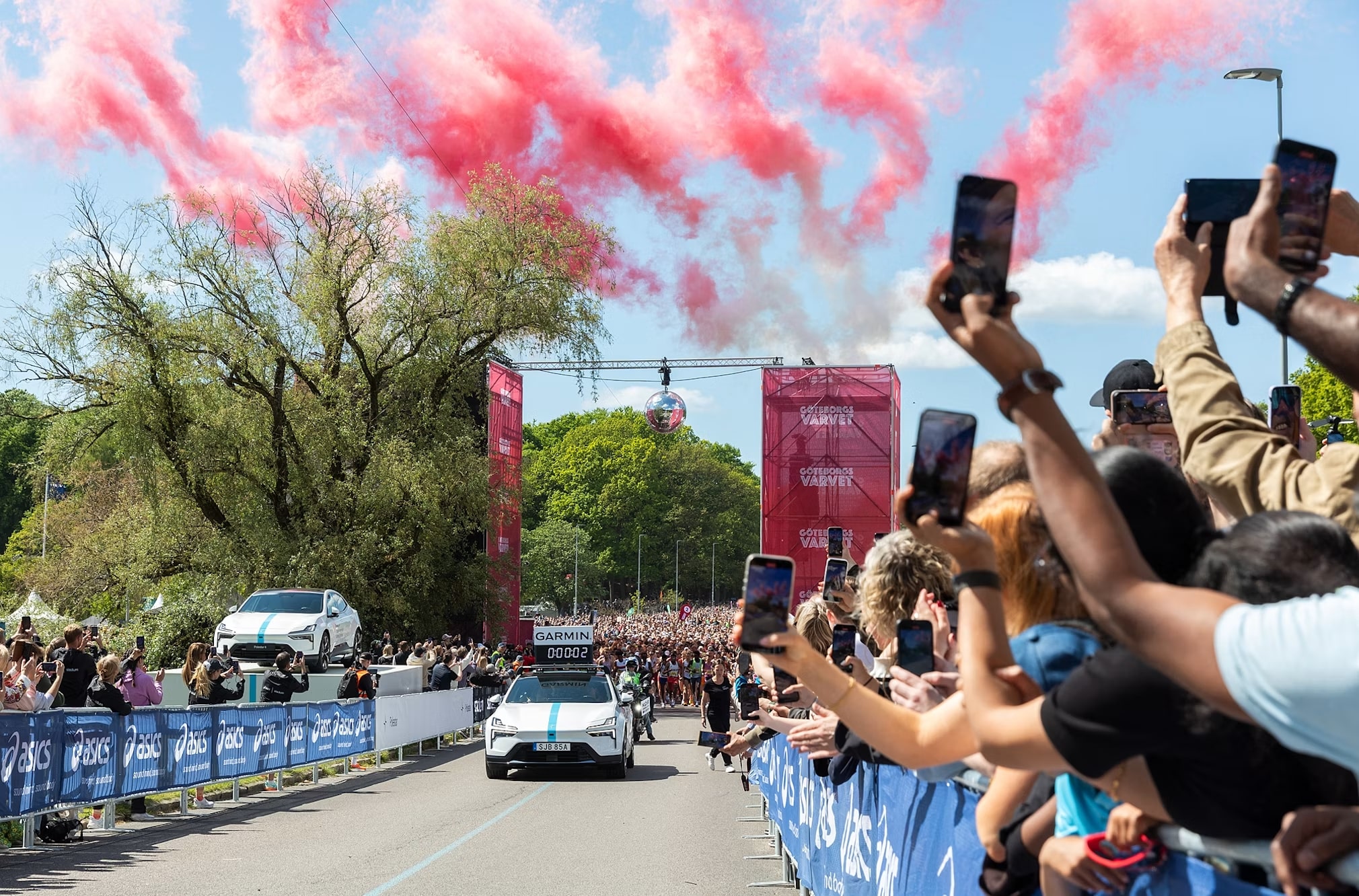 Comment s'inscrire au Göteborgsvarvet (semi-marathon de Göteborg) ? Dates d'inscription, liste d'attente et dossards solidaires : tout ce qu'il faut savoir pour courir le plus grand semi-marathon du monde.