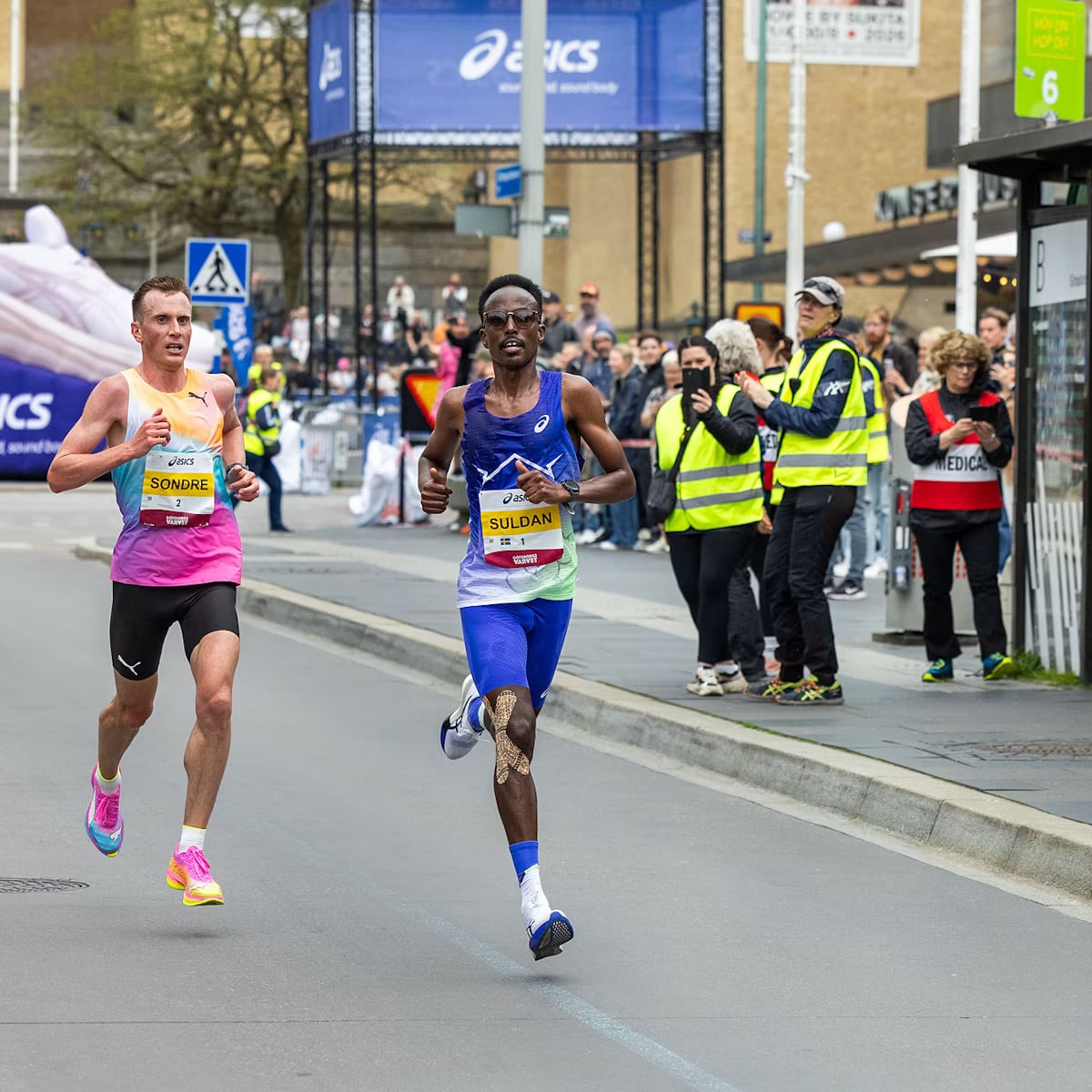 Comment s'inscrire au Göteborgsvarvet (semi-marathon de Göteborg) ? Dates d'inscription, liste d'attente et dossards solidaires : tout ce qu'il faut savoir pour courir le plus grand semi-marathon du monde.