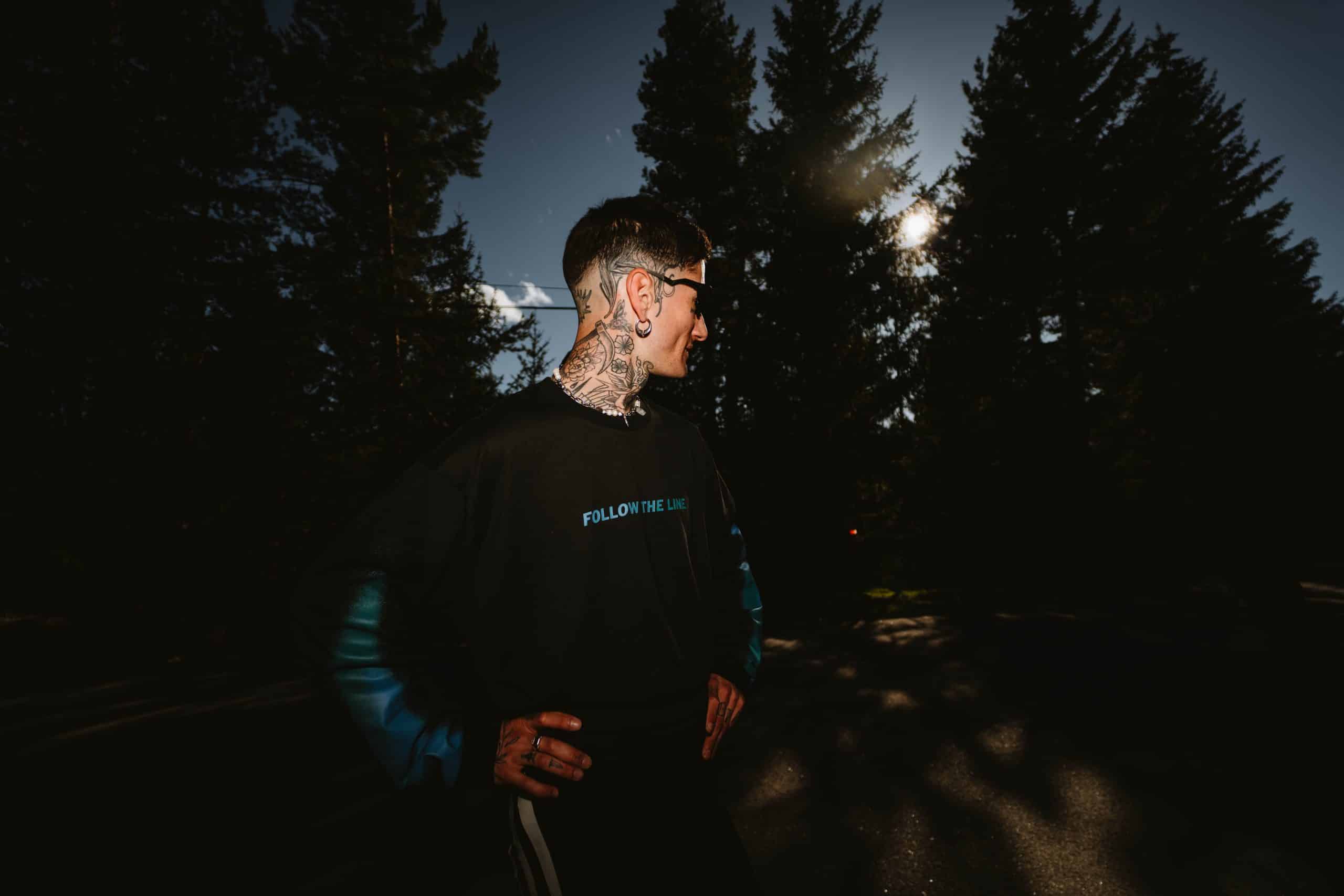 Athlète amateur de haut niveau, Romain Wyndaele se démarque grâce à ses tenues uniques. Rencontre avec un esthète de la performance.