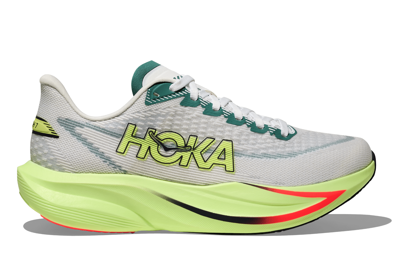 HOKA dévoile la Mach 7, une daily trainer légère et dynamique pensée pour les runs du quotidien et les entraînements de vitesse. Avec sa mousse EVA supercritique, son upper respirant et son poids plume, elle s’impose comme l’une des chaussures d’entraînement les plus polyvalentes du marché.