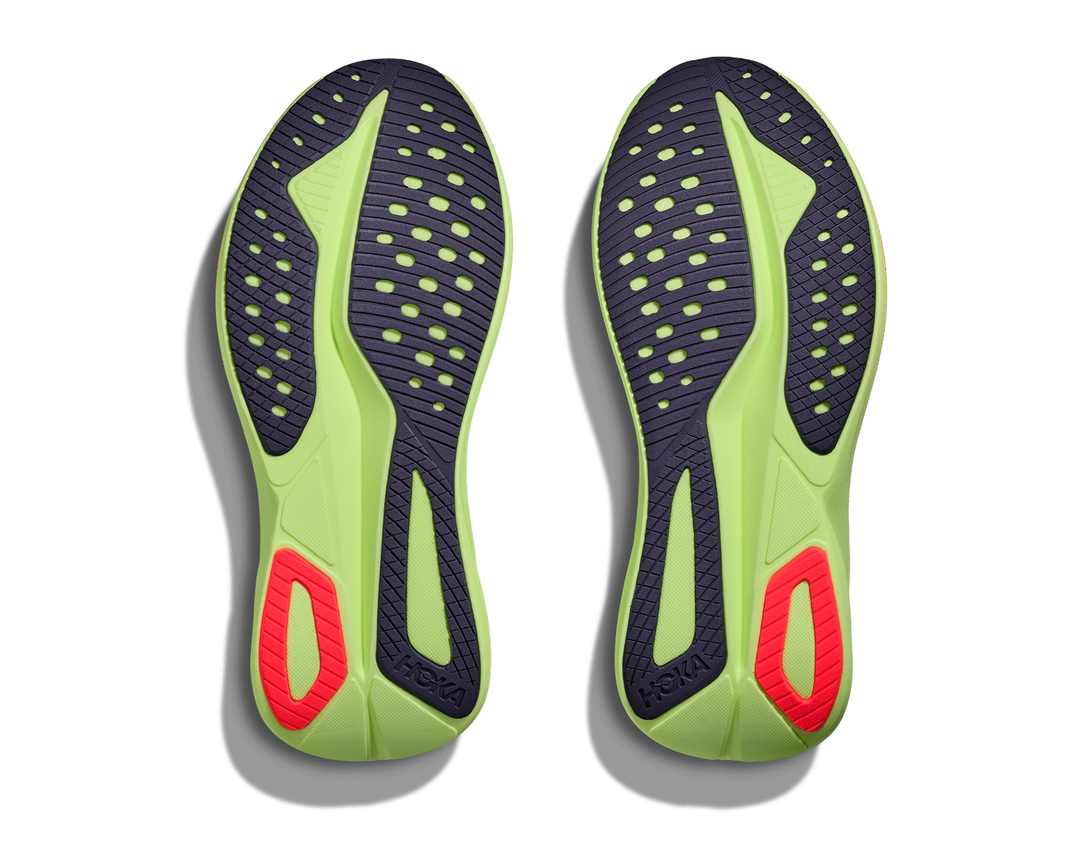 HOKA dévoile la Mach 7, une daily trainer légère et dynamique pensée pour les runs du quotidien et les entraînements de vitesse. Avec sa mousse EVA supercritique, son upper respirant et son poids plume, elle s’impose comme l’une des chaussures d’entraînement les plus polyvalentes du marché.