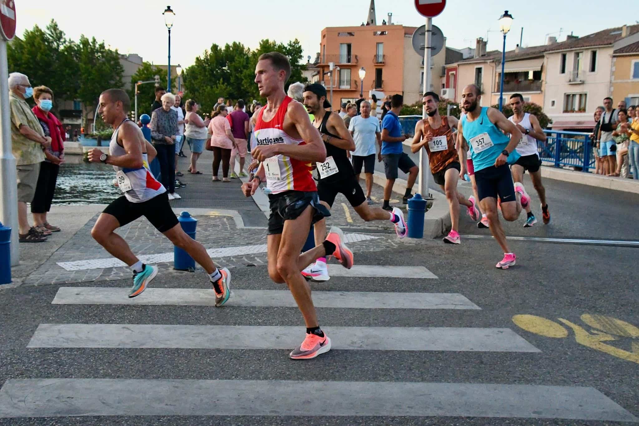 La Ronde Nocturne des Ponts Bleus Martigues