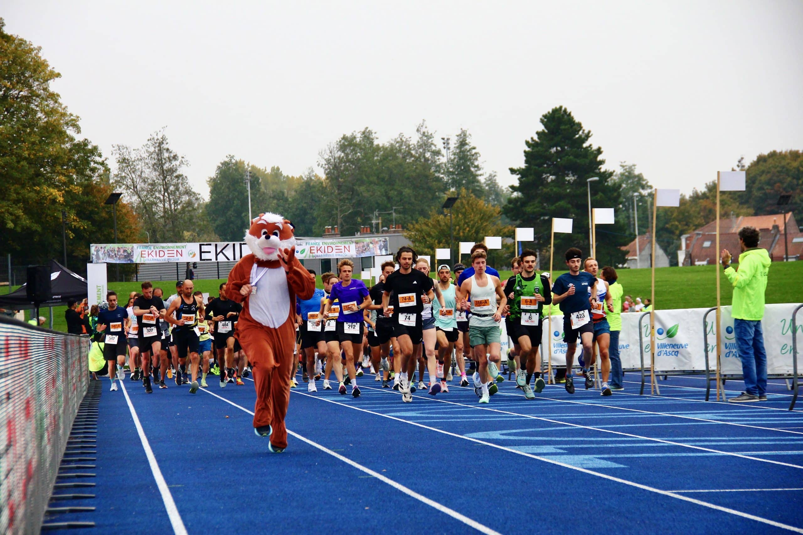 Pour sa sixième édition, l'Ekiden Villeneuve d'Ascq a battu un nouveau record de participants avec 3390 participants. Une matinée magique.