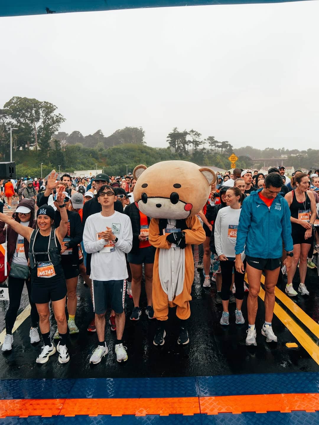 For nearly five decades, the San Francisco Marathon has challenged and inspired runners from around the world. In its 48th edition, the event welcomed a record 33,000 participants, from first-timers to elite athletes, on a breathtaking 26.2-mile USATF-certified course that runs across the Golden Gate Bridge, through Golden Gate Park, and past some of the city’s most iconic landmarks. With multiple race options—including two half marathons, a 10K, a 5K, and even an ultramarathon—the event, directed by Lauri Abrahamson, continues to evolve, blending tradition, community spirit, and a uniquely San Francisco experience.
