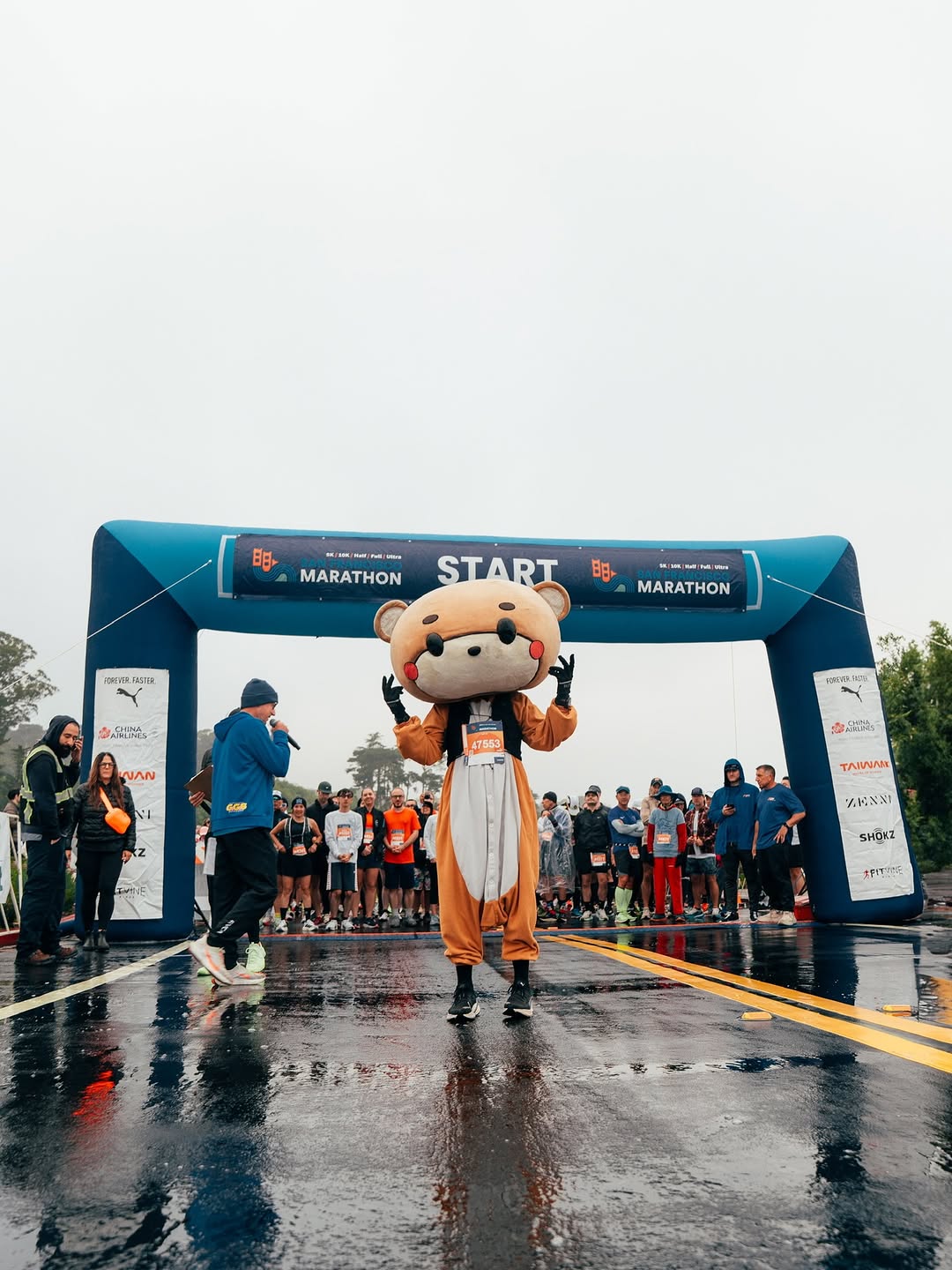 For nearly five decades, the San Francisco Marathon has challenged and inspired runners from around the world. In its 48th edition, the event welcomed a record 33,000 participants, from first-timers to elite athletes, on a breathtaking 26.2-mile USATF-certified course that runs across the Golden Gate Bridge, through Golden Gate Park, and past some of the city’s most iconic landmarks. With multiple race options—including two half marathons, a 10K, a 5K, and even an ultramarathon—the event, directed by Lauri Abrahamson, continues to evolve, blending tradition, community spirit, and a uniquely San Francisco experience.