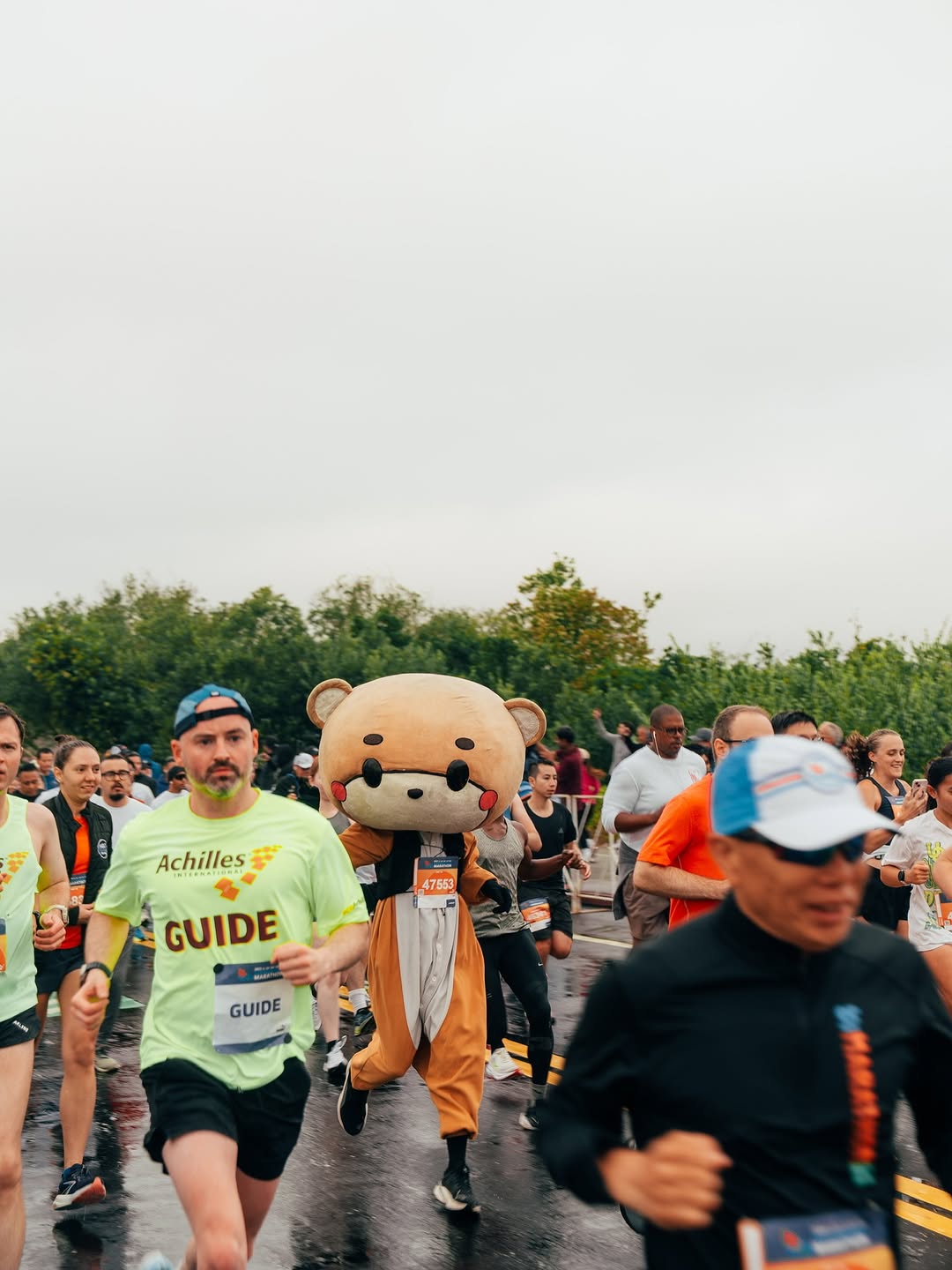 For nearly five decades, the San Francisco Marathon has challenged and inspired runners from around the world. In its 48th edition, the event welcomed a record 33,000 participants, from first-timers to elite athletes, on a breathtaking 26.2-mile USATF-certified course that runs across the Golden Gate Bridge, through Golden Gate Park, and past some of the city’s most iconic landmarks. With multiple race options—including two half marathons, a 10K, a 5K, and even an ultramarathon—the event, directed by Lauri Abrahamson, continues to evolve, blending tradition, community spirit, and a uniquely San Francisco experience.