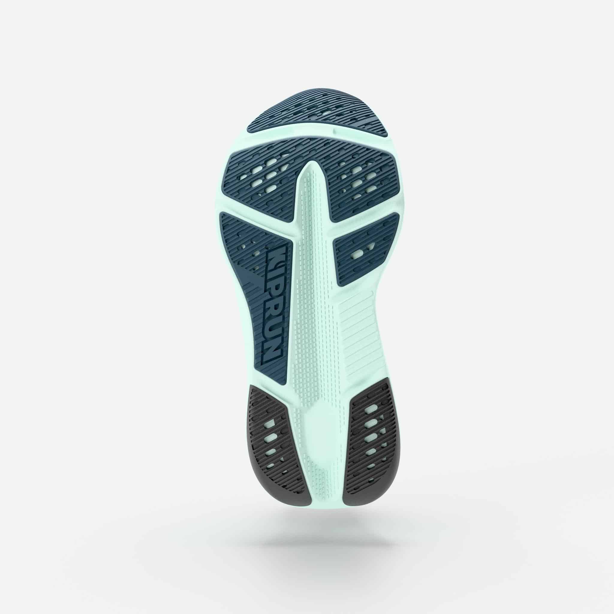 KIPRUN dévoile la KIPRIDE MAX, sa nouvelle chaussure maximaliste pensée pour l’entraînement quotidien. Amorti SOFTECH+, confort premium : une paire idéale pour enchaîner les kilomètres et confirmer les ambitions de KIPRUN.