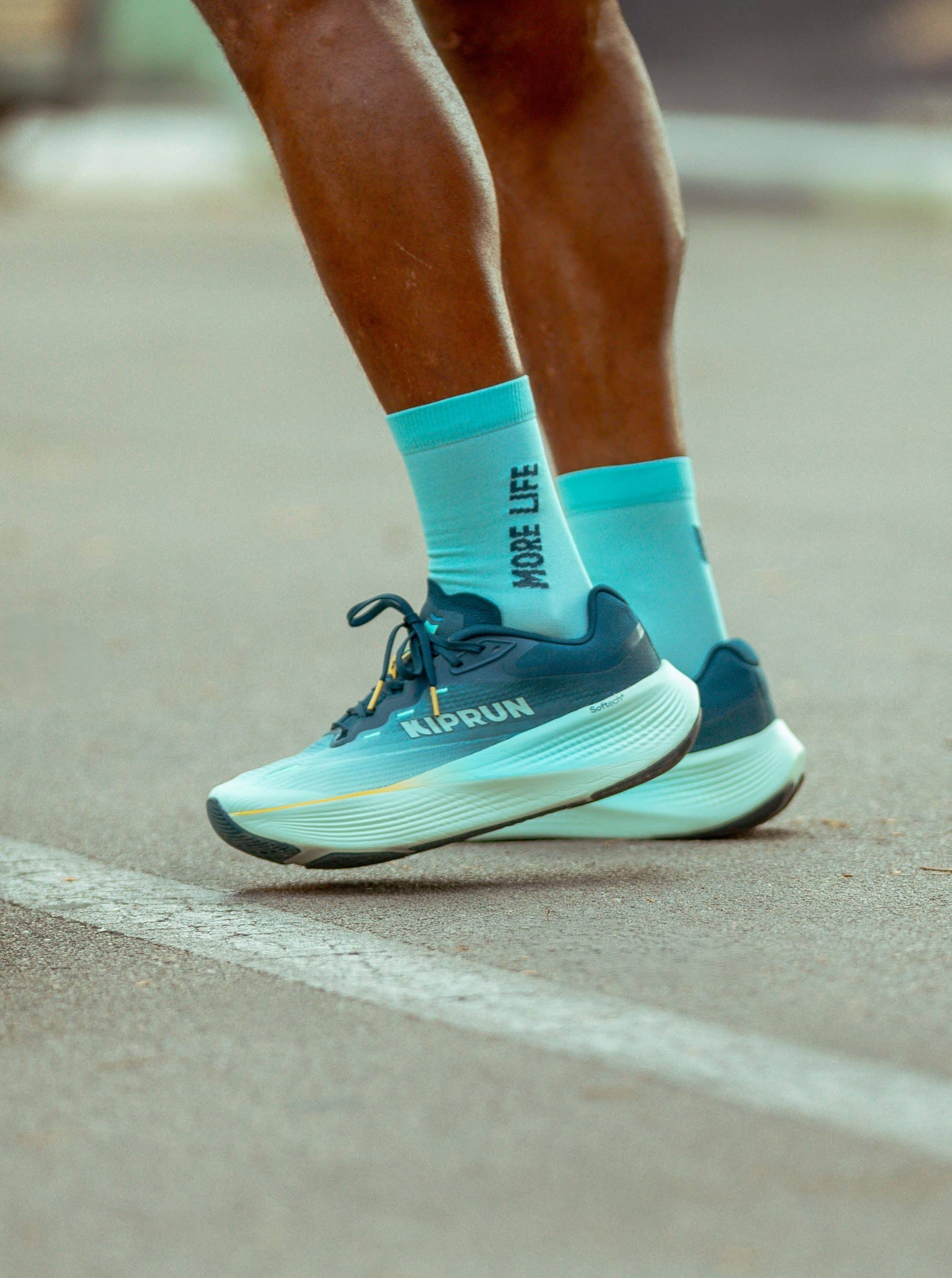 Kiprun dévoile trois nouvelles franchises — KIPRIDE, KIPSTORM et KIPSUMMIT — pour clarifier son offre running et accompagner tous les types de coureurs. Une refonte stratégique qui marque son expansion internationale et son arrivée aux États-Unis en 2026.