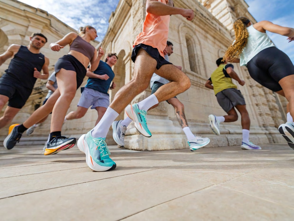 Étude Kiprun Pacer : 224 000 coureurs, 37 millions de kilomètres parcourus, montée du trail, domination du 10 km et du semi, féminisation et pratique toujours plus connectée. Analyse complète des tendances running.