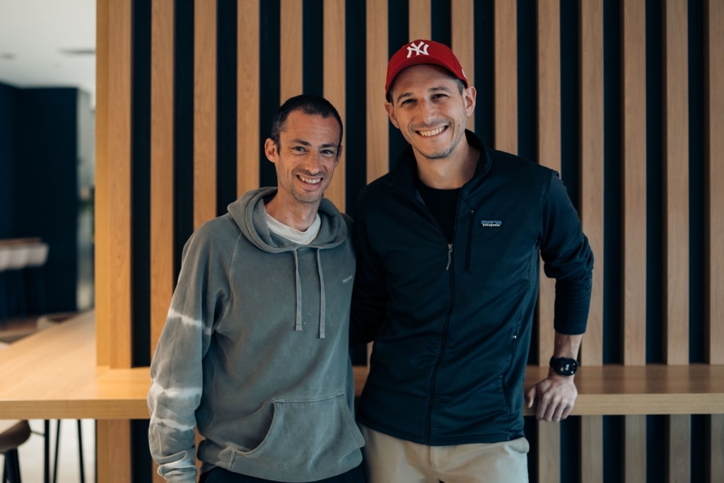 Kotcha, l'appli de coaching running fondée avec Eliud Kipchoge, accueille maintenant Kilian Jornet. Philosophies d'entraînements des deux légendes, plans évolutifs pour la route et le trail.