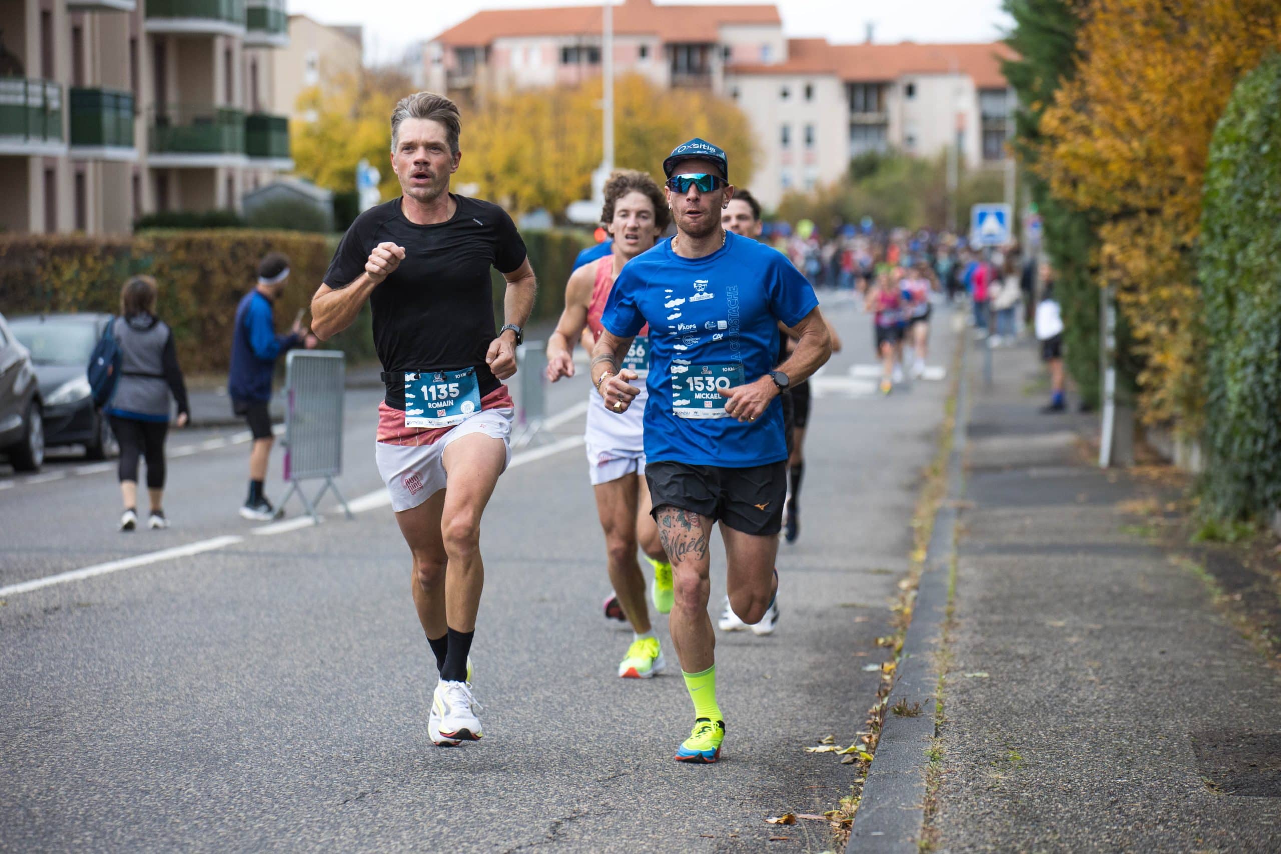 Pour sa 9e édition, le 2 novembre dernier, la Courstache à Aubière, à deux pas de Clermont-Ferrand (Puy-de-Dôme) a rassemblé près de 6500 participants. 10 km, 5 km et 5 km loisirs ont fait le bonheur des coureurs, qu’ils soient élite ou débutants. Un record d’affluence pour cet événement solidaire et caritatif contre les cancers masculins.
