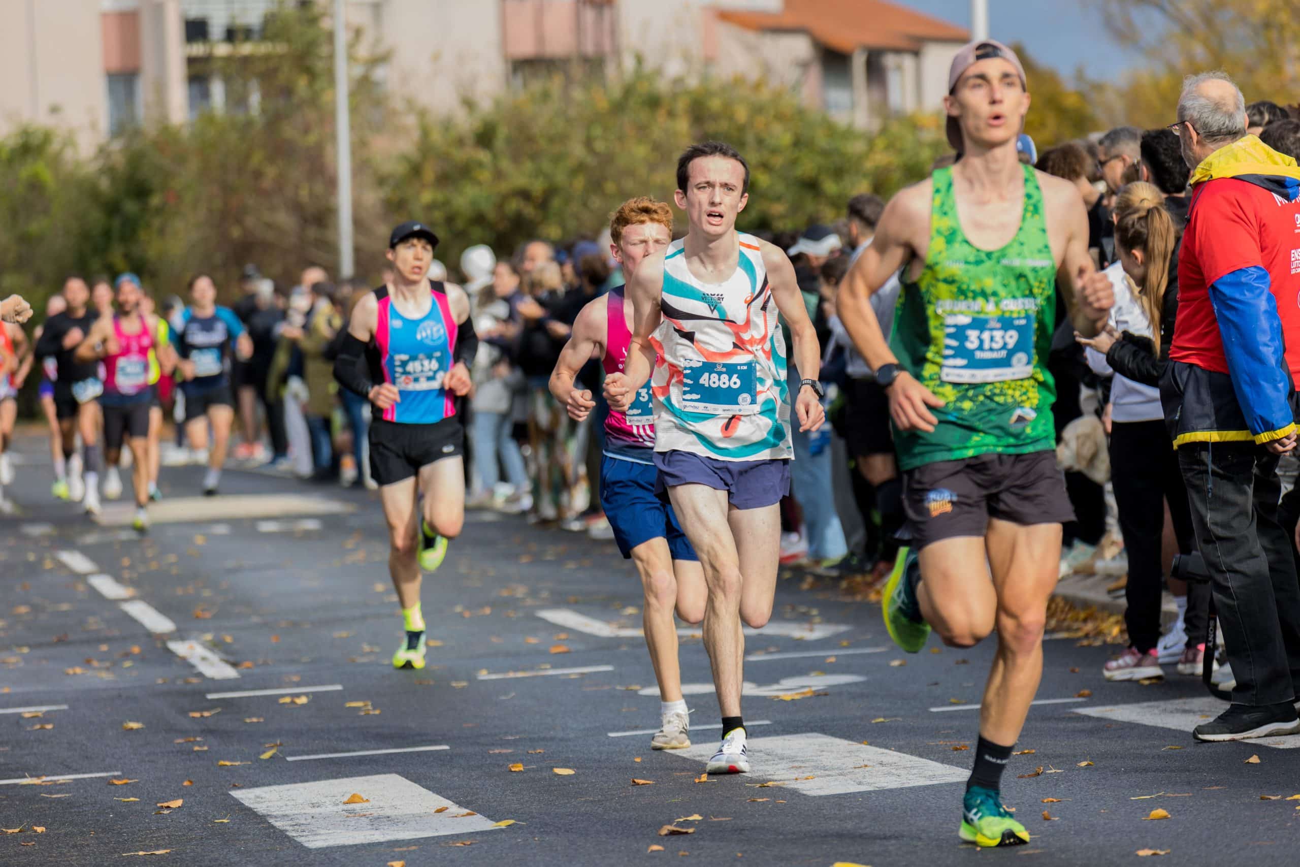 Pour sa 9e édition, le 2 novembre dernier, la Courstache à Aubière, à deux pas de Clermont-Ferrand (Puy-de-Dôme) a rassemblé près de 6500 participants. 10 km, 5 km et 5 km loisirs ont fait le bonheur des coureurs, qu’ils soient élite ou débutants. Un record d’affluence pour cet événement solidaire et caritatif contre les cancers masculins.