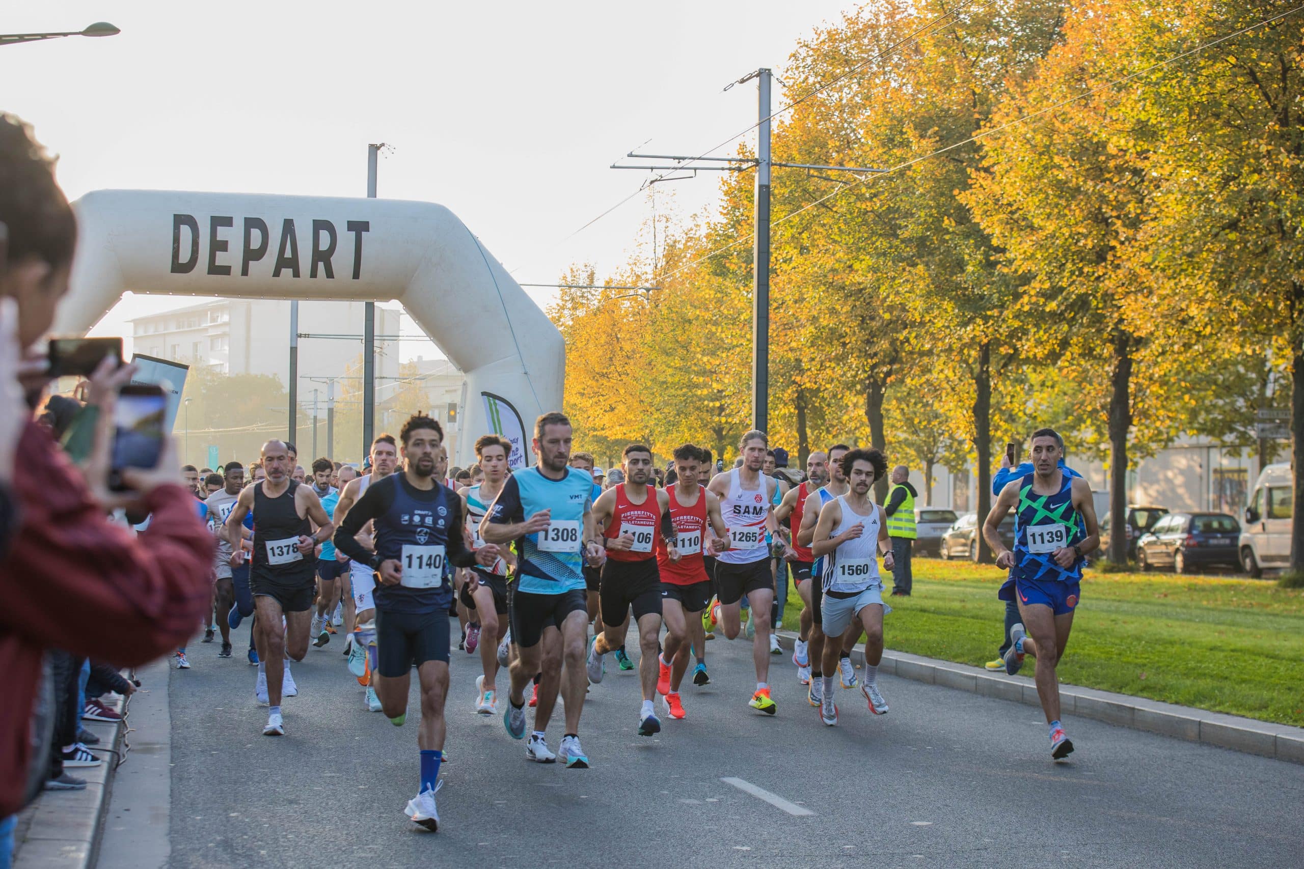 Le 12 octobre, Épinay-sur-Seine a vécu au rythme de la 15e Spinassienne. Plus de 1000 coureurs se sont élancés sur les différentes épreuves.