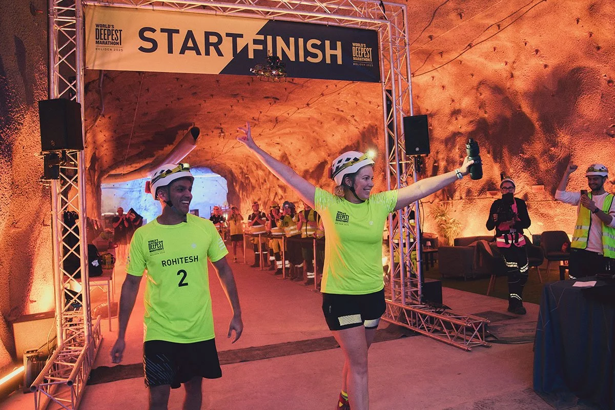 55 coureurs ont bouclé un marathon à plus de 1100 m sous terre dans la Garpenberg Mine, dans des conditions extrêmes.