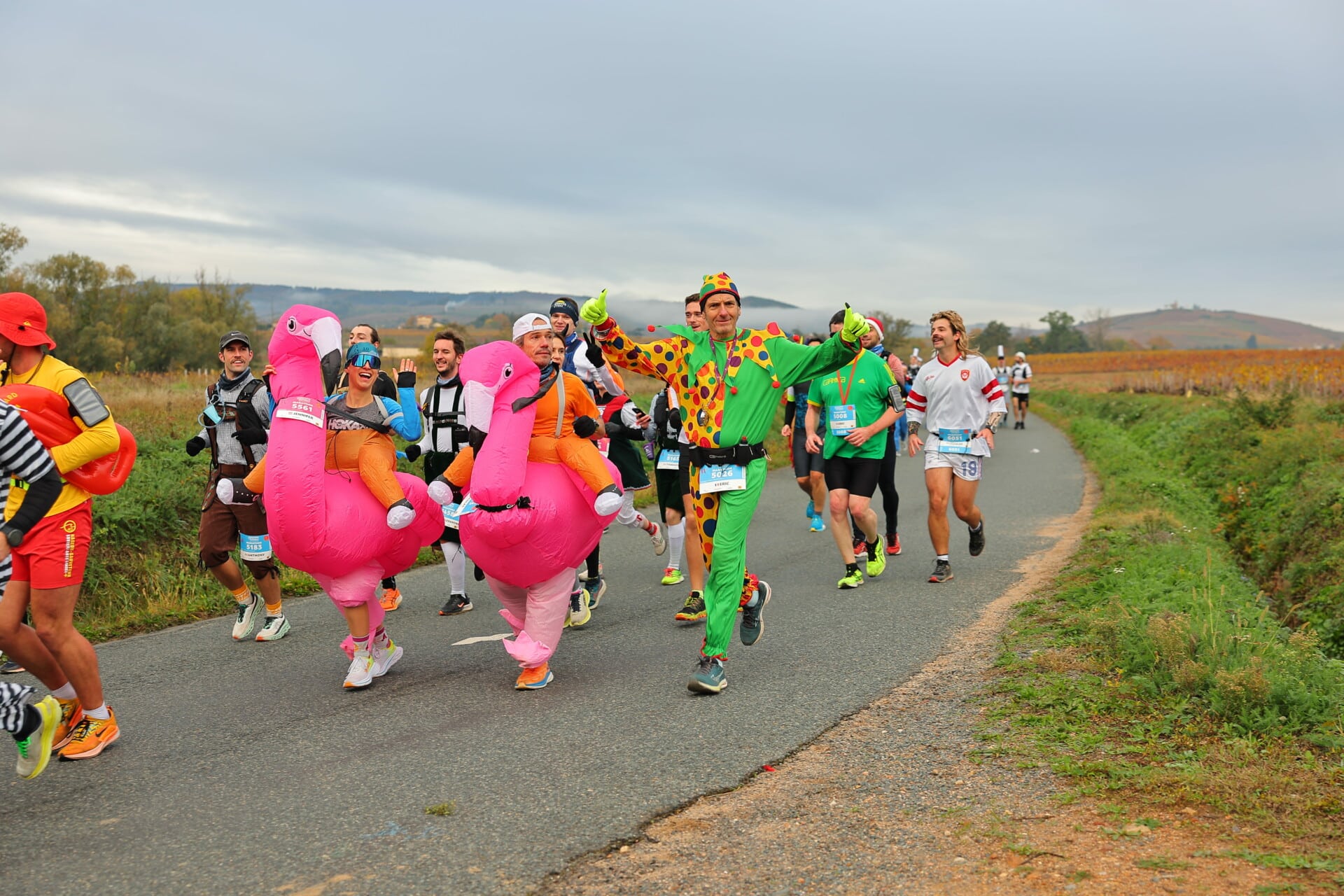 Où courir un marathon du vin hors de France ? L’Hexagone reste roi des marathons festifs entre vignobles, dégustations et terroirs !