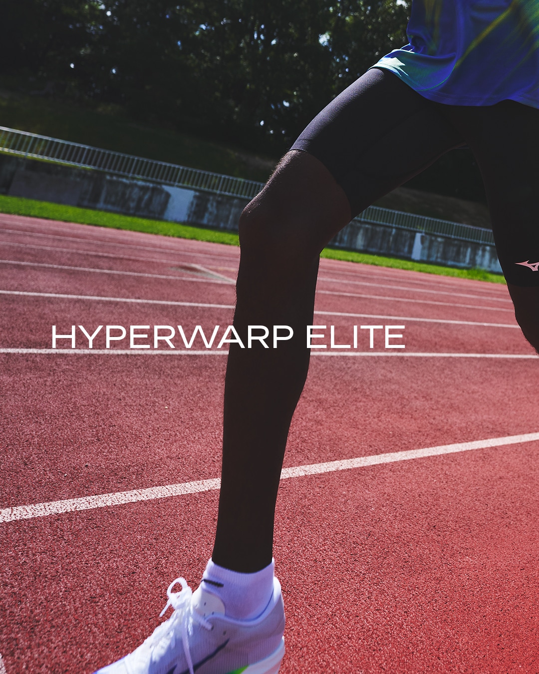 Mizuno dévoile la nouvelle gamme Hyperwarp avec trois chaussures à plaque carbone : Pure, Elite et Pro. Une refonte complète de sa gamme compétition, plus lisible et plus accessible, mêlant mousse Enerzy XP, innovation japonaise et performance pour tous les profils de coureurs.