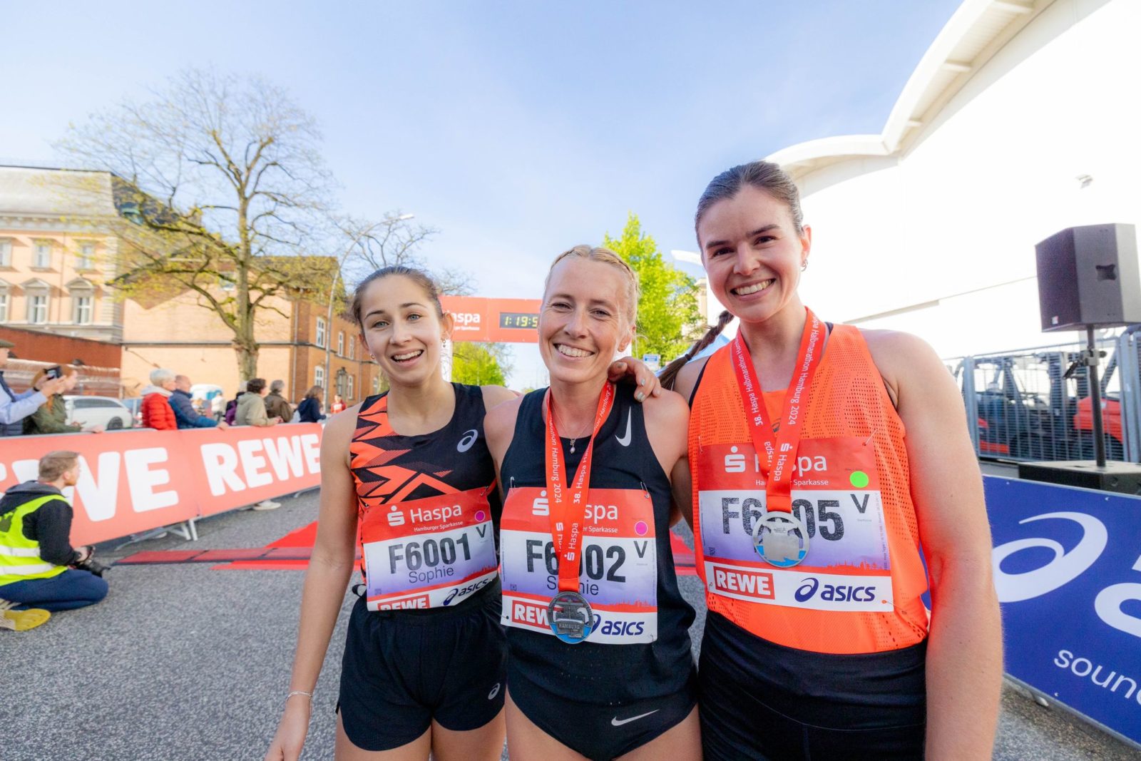 Découvrez comment s’inscrire au marathon de Hambourg : dates d’ouverture, modes d’inscription, prix du dossard, transfert officiel et conseils pratiques pour courir l’un des marathons les plus rapides d’Europe.