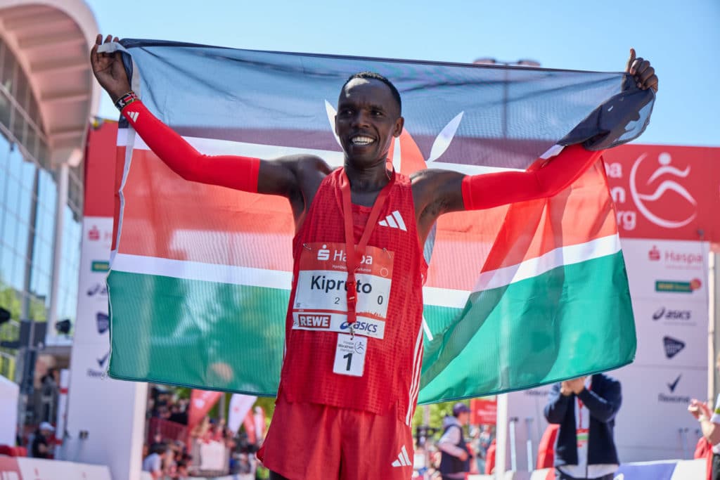 Découvrez comment s’inscrire au marathon de Hambourg : dates d’ouverture, modes d’inscription, prix du dossard, transfert officiel et conseils pratiques pour courir l’un des marathons les plus rapides d’Europe.