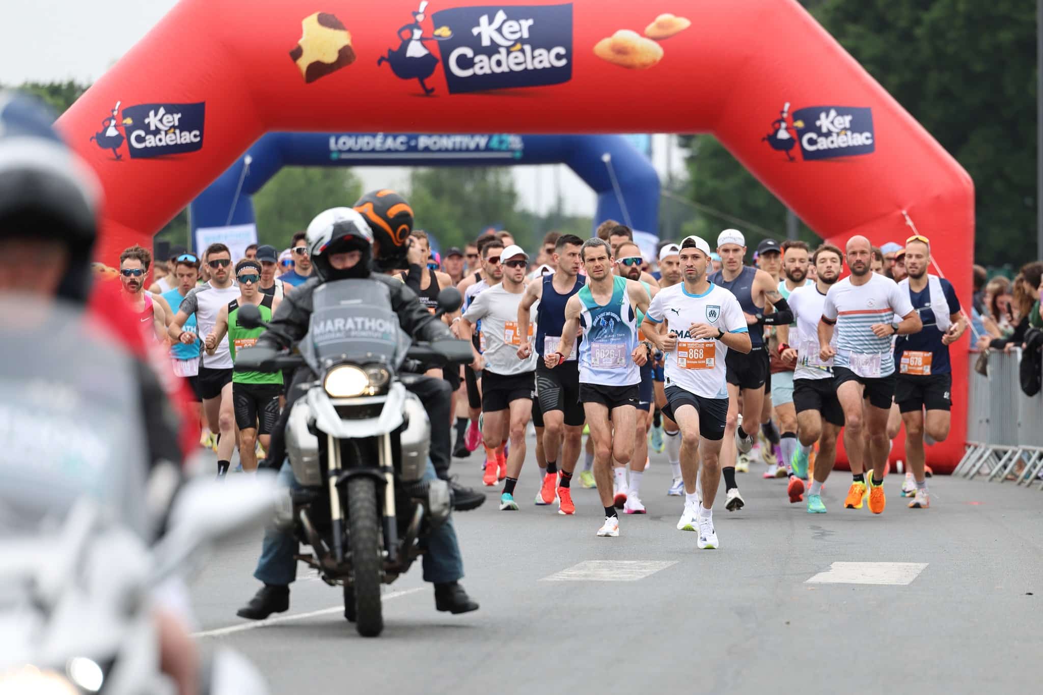 Marathon Loudéac-Pontivy : Guillaume Ruel pulvérise le record et Amélie Sinquin fait le show