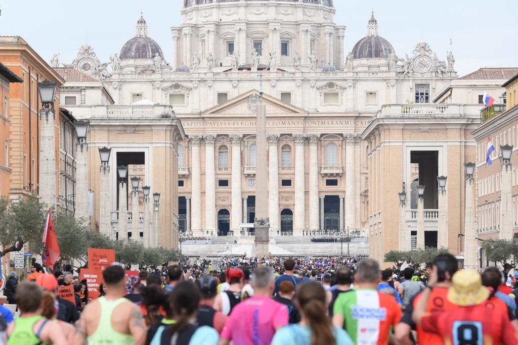 Marathon de Rome : Asbel Rutto s’impose au terme d’un final spectaculaire et Pascaline Kibiwot bat le record de l’épreuve en 2h22'44.