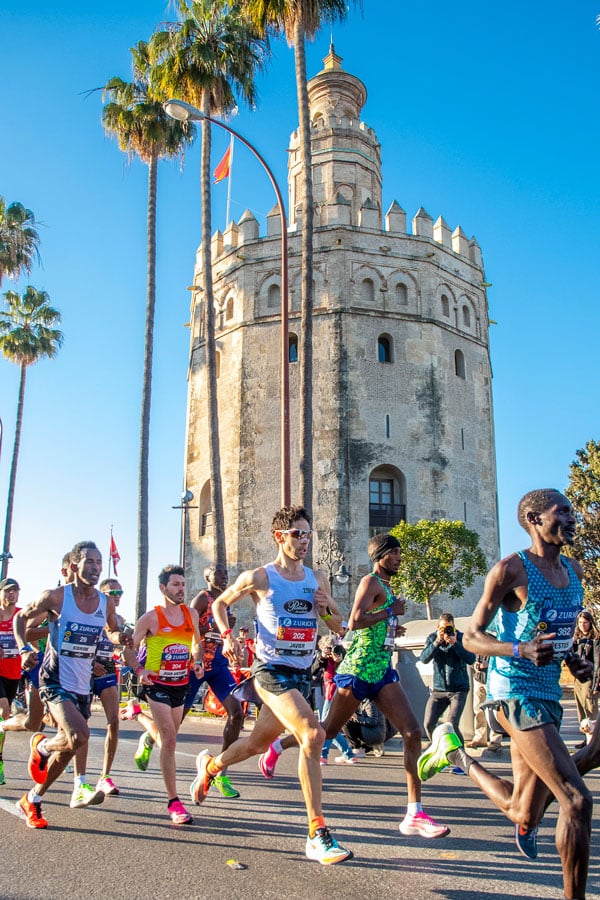 Découvrez comment vous inscrire au Marathon de Séville 2026 : dates, tarifs, dossards, liste d’attente, conditions, 5 km, parcours et conseils pour ne rien manquer.