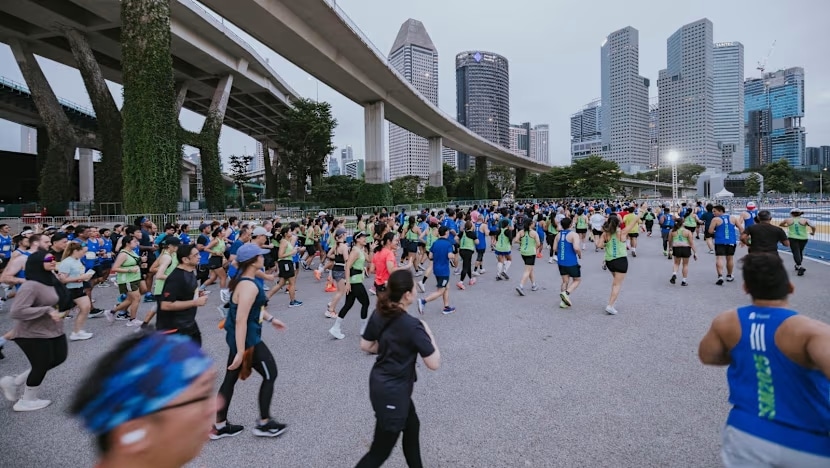 Dossard, étapes d’inscription, règles à connaître, formats de course et conseils pour bien préparer le Standard Chartered Singapore Marathon.