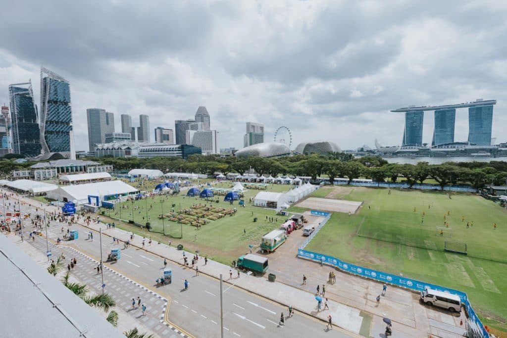 Dossard, étapes d’inscription, règles à connaître, formats de course et conseils pour bien préparer le Standard Chartered Singapore Marathon.
