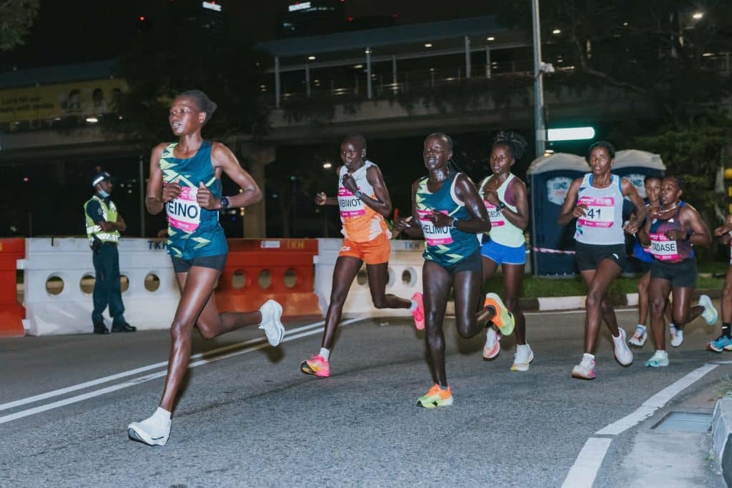 Dossard, étapes d’inscription, règles à connaître, formats de course et conseils pour bien préparer le Standard Chartered Singapore Marathon.