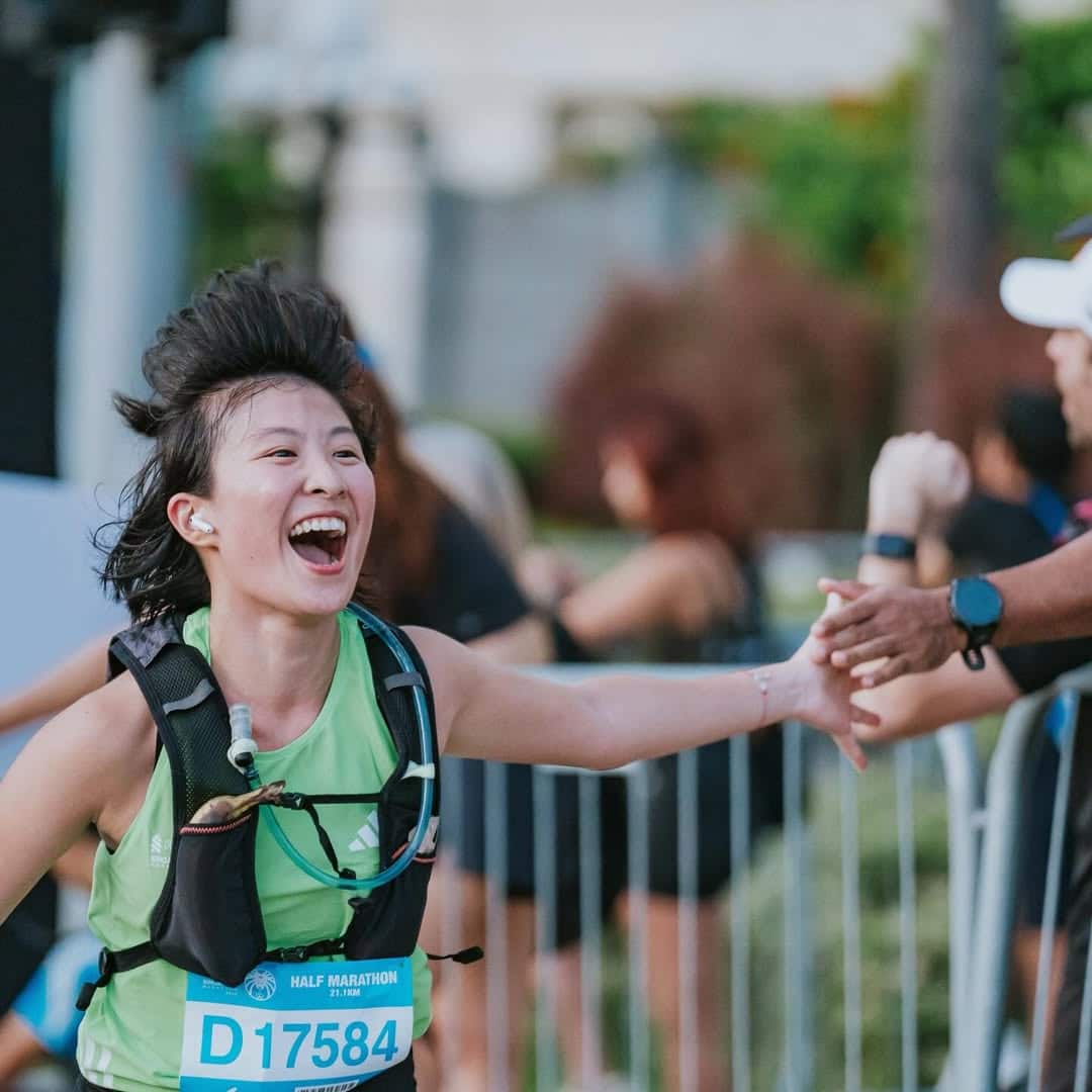 Dossard, étapes d’inscription, règles à connaître, formats de course et conseils pour bien préparer le Standard Chartered Singapore Marathon.