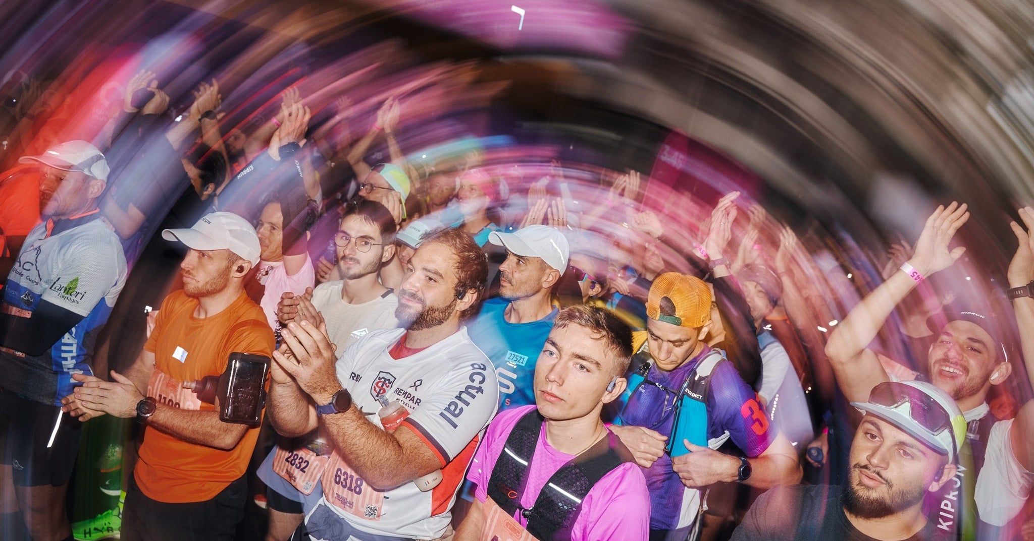 Le Marathon de Toulouse 2025 a rassemblé près de 37 000 coureurs dans une ambiance exceptionnelle. Adrien Letestère et Salomé Lecoq s’imposent sur la distance reine, tandis que la Ville rose a vibré au rythme des coureurs.