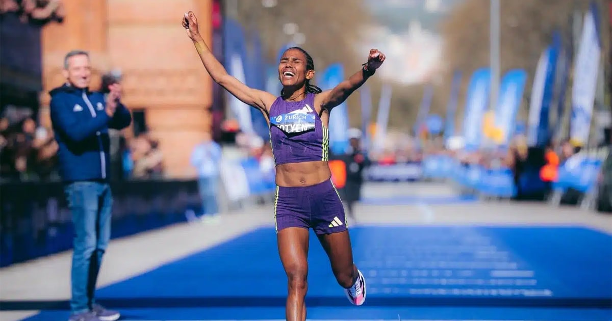 L’Éthiopienne Fotyen Tesfay signe le deuxième meilleur chrono de l’histoire en 2h10’51 pour ses débuts au Marathon de Barcelone.